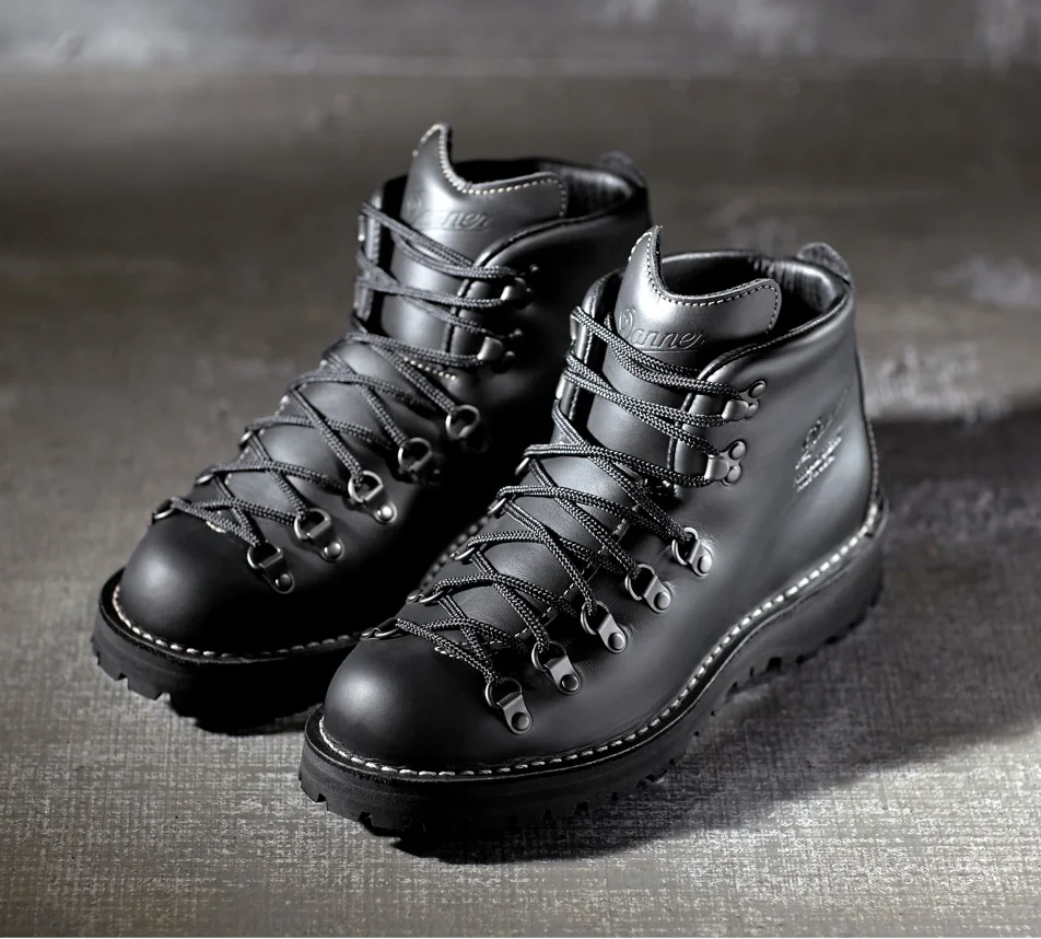 MOUNTAIN LIGHT II 5" BLACK BOOT -$350USD