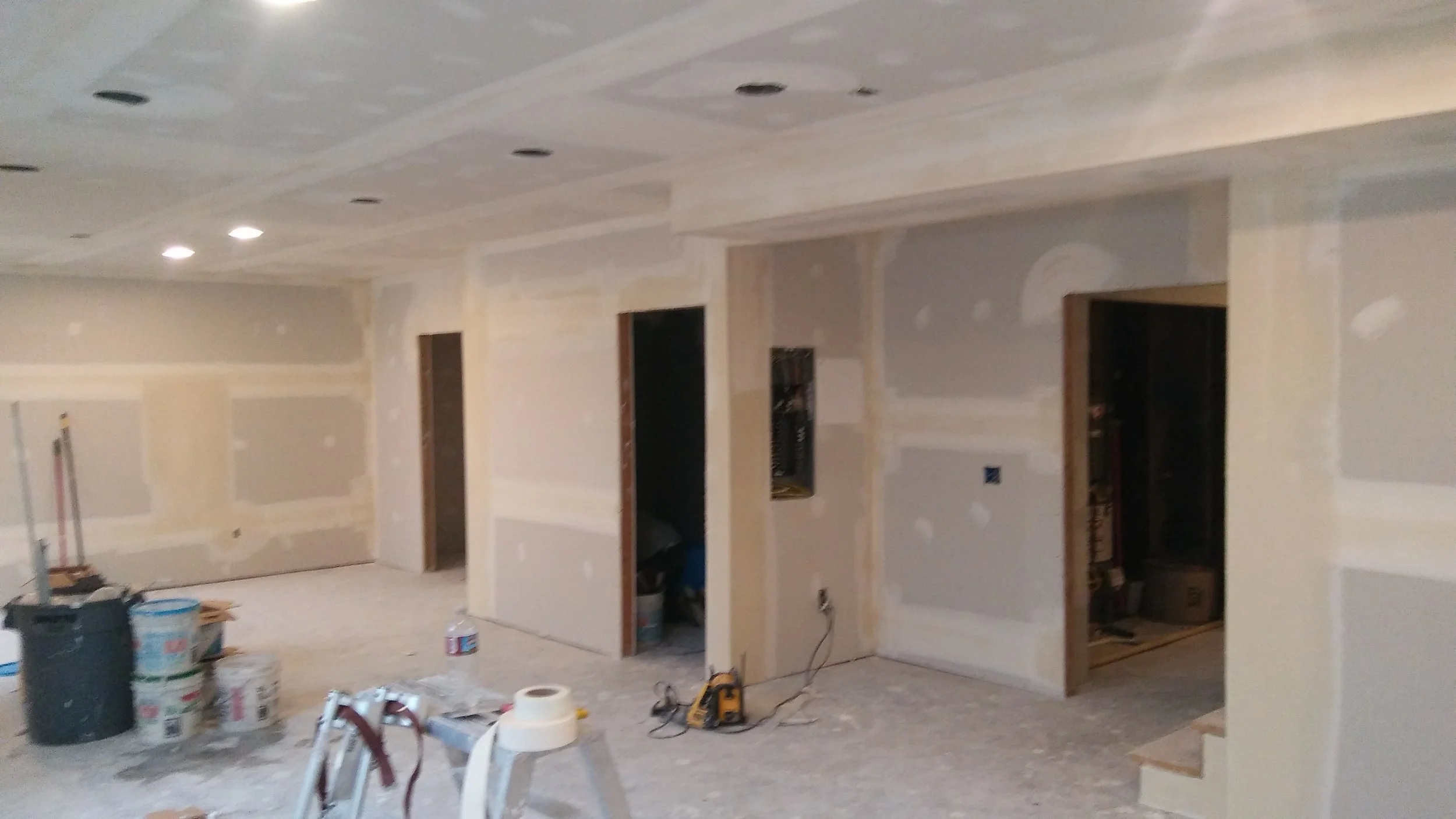 Basement Taping and Mudding5.jpg