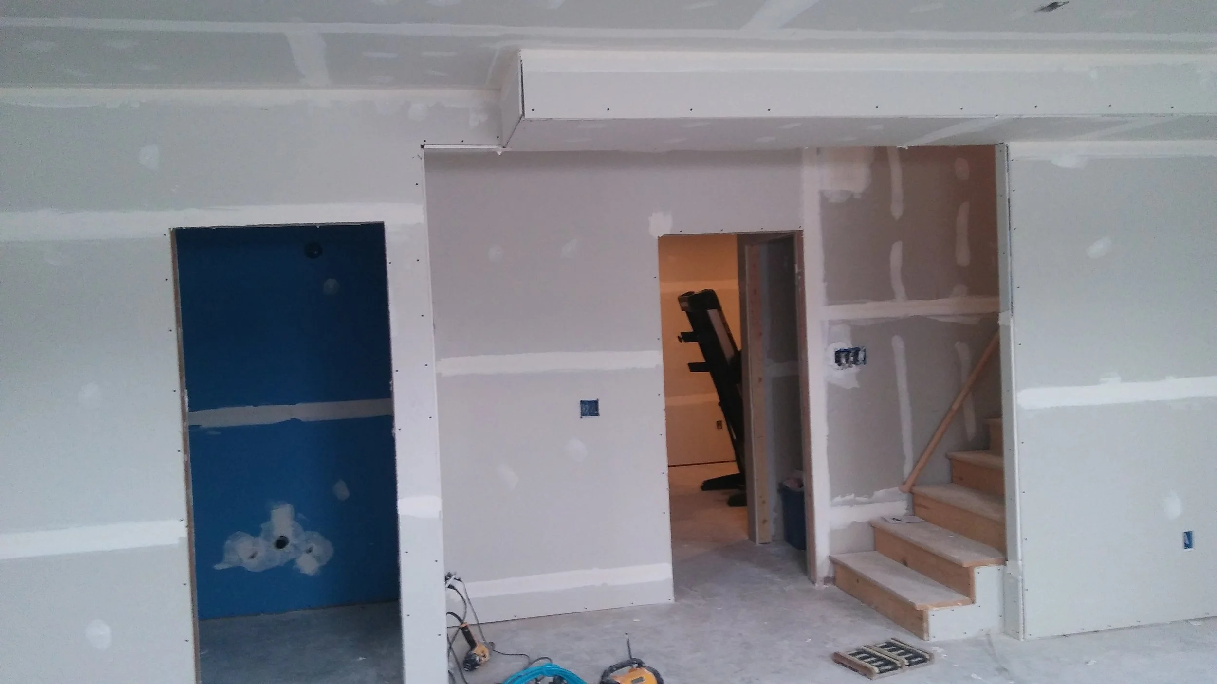 Basement Taping and Mudding1.jpg