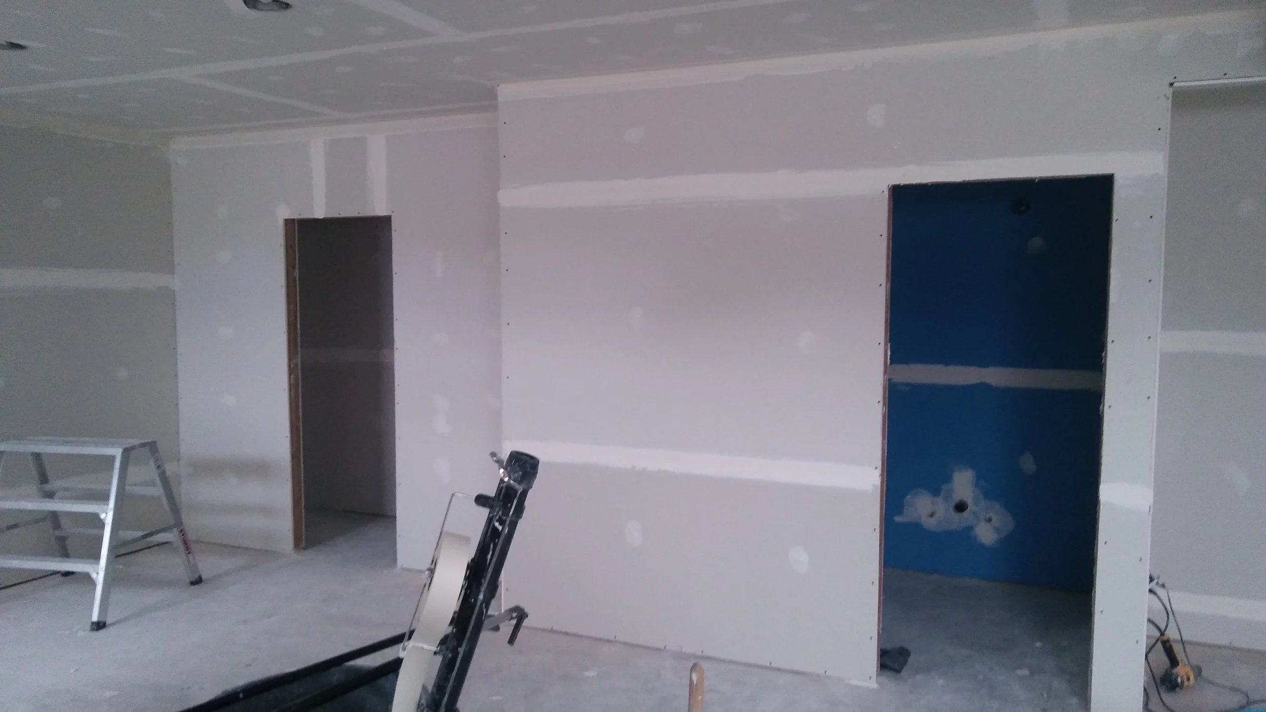 Basement Taping and Mudding2.jpg