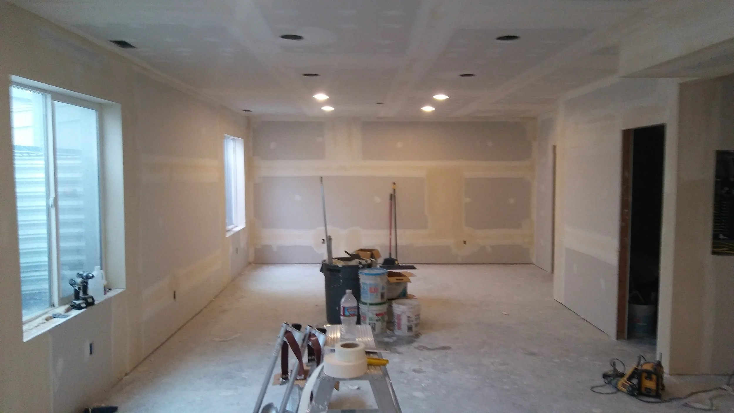 Basement Taping and Mudding4.jpg