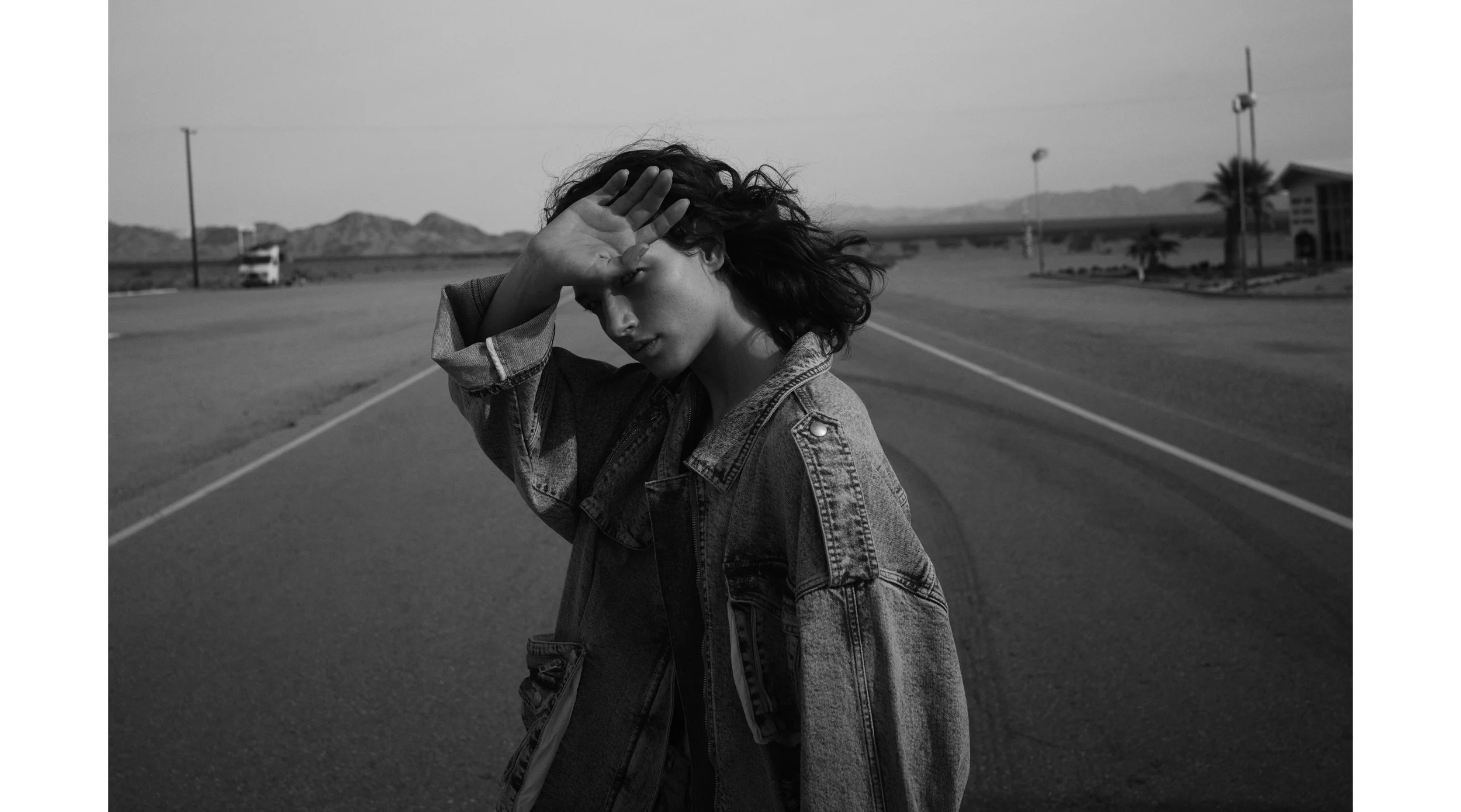 RORY_PAYNE_MCKENNA_HELLAM_VOGUE_MEXICO-1.jpg