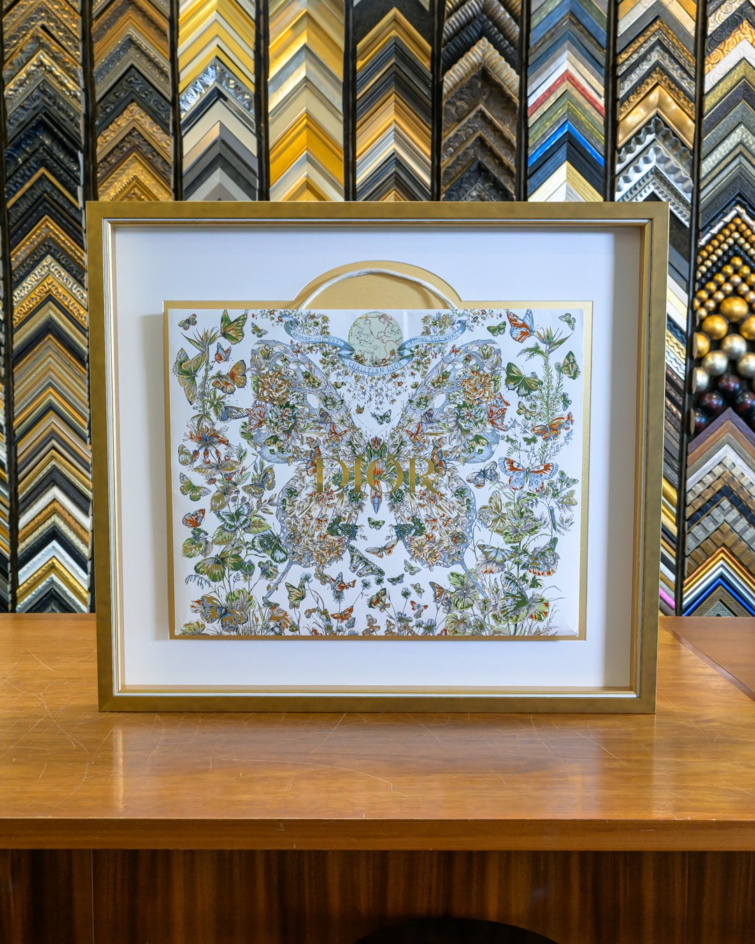 shopping bag framed in shadowbox-84961.jpg