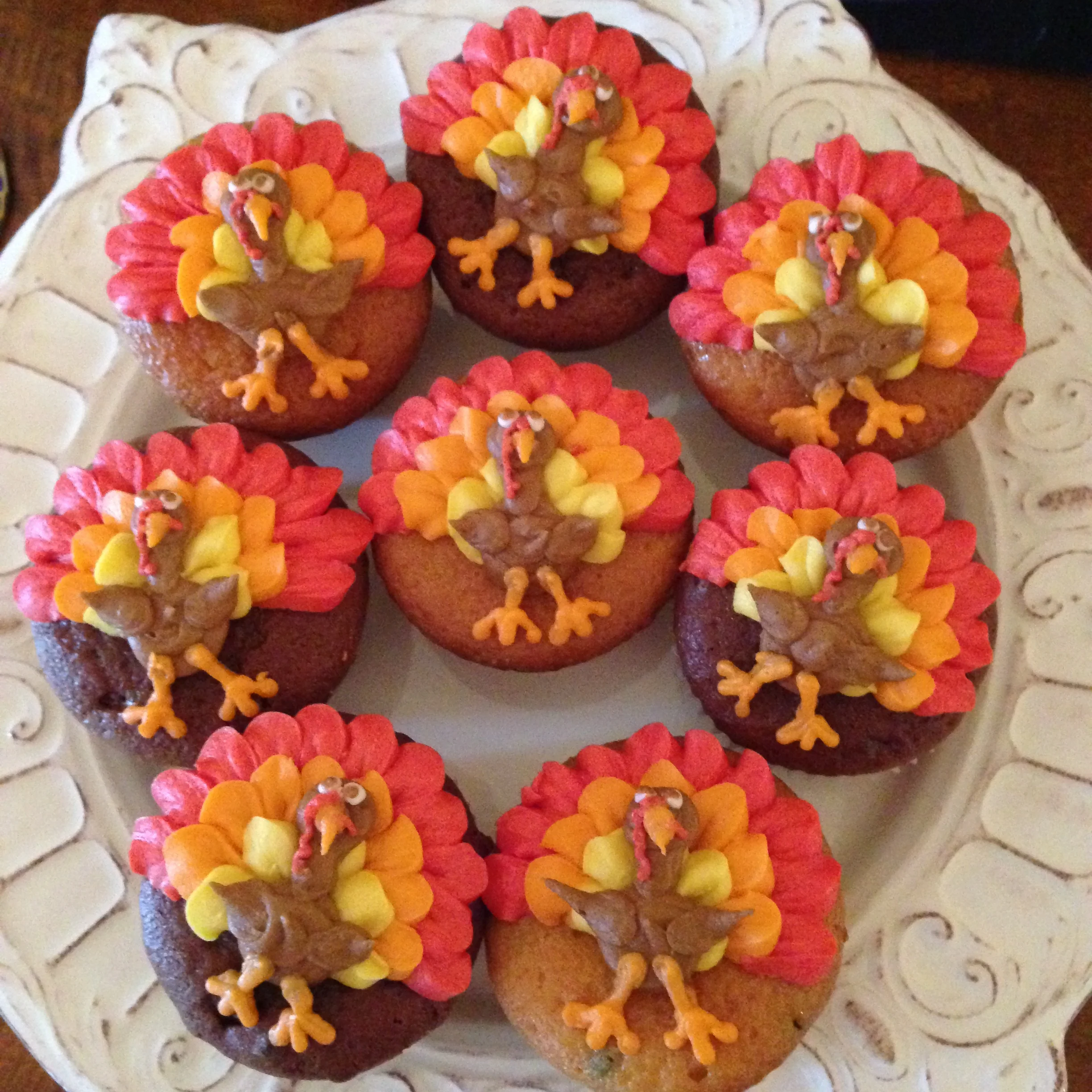 Cake31_cupcakes.JPG