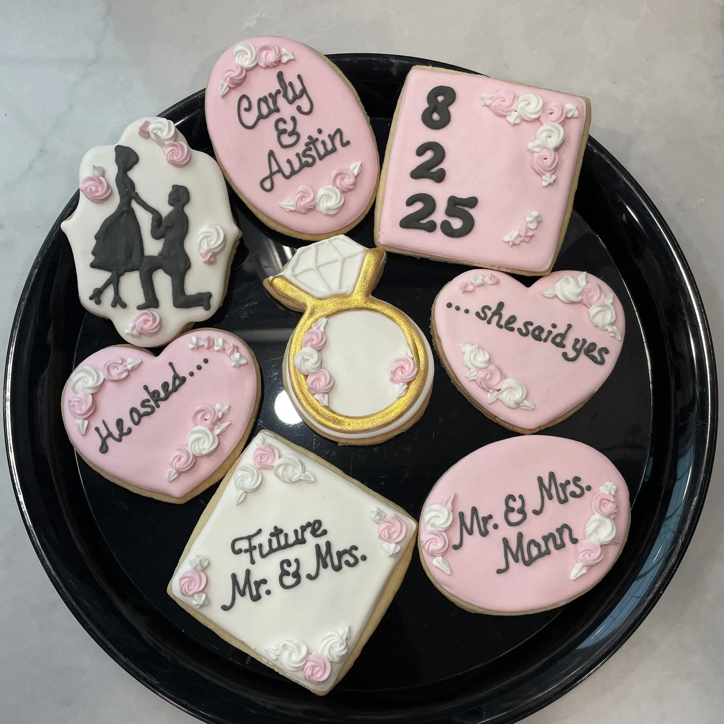IMG_1530 cookies bridal shower.jpg