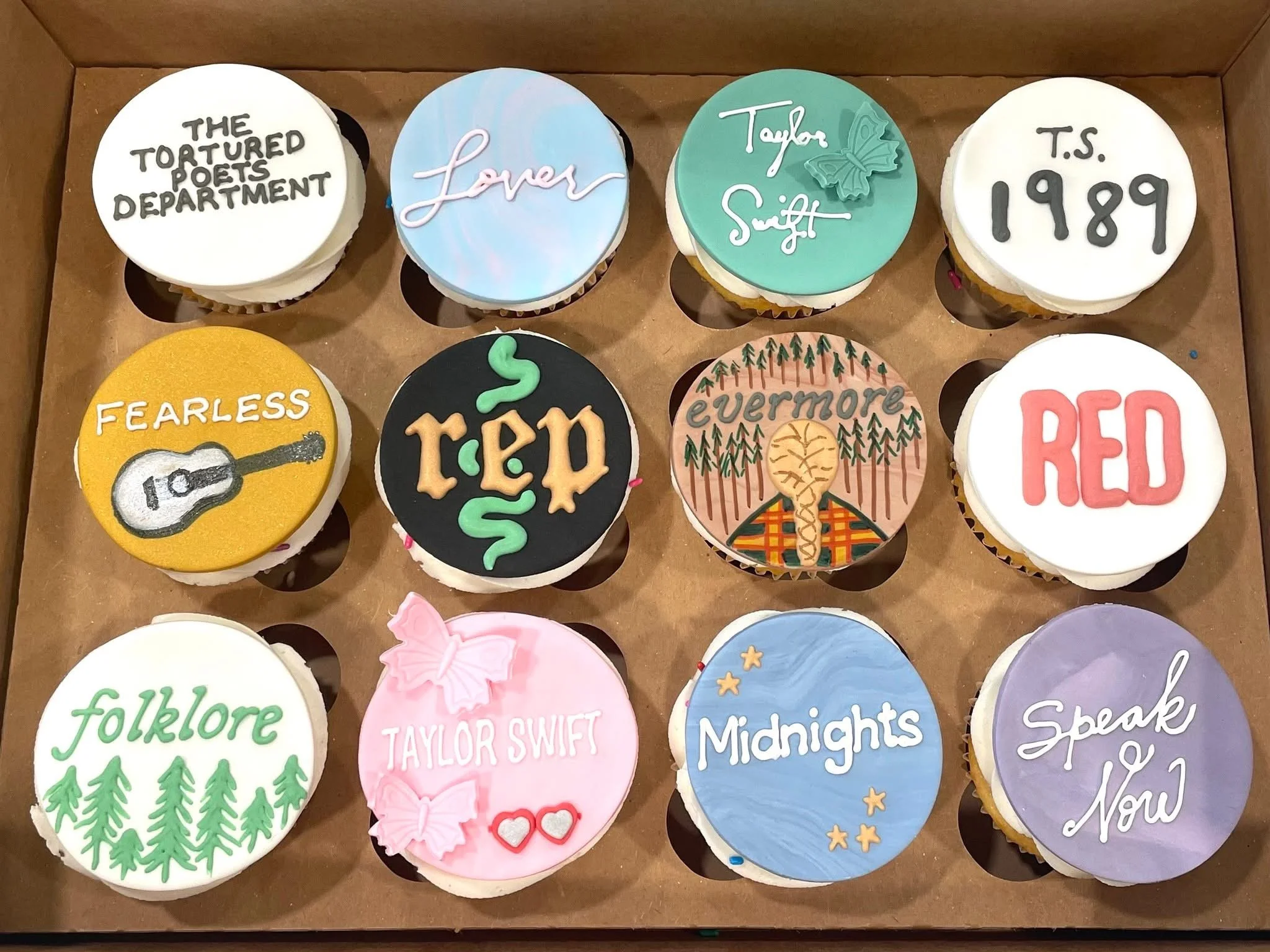 IMG_1596 cupcakes TS.JPG