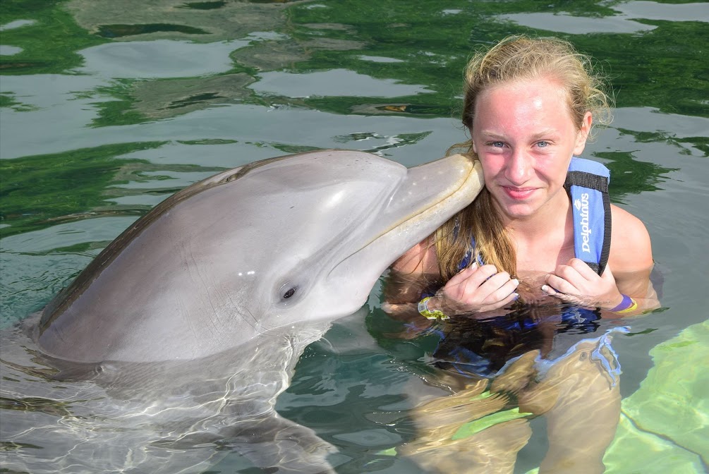 Flynn Xel Ha Dolphin Kiss.jpg