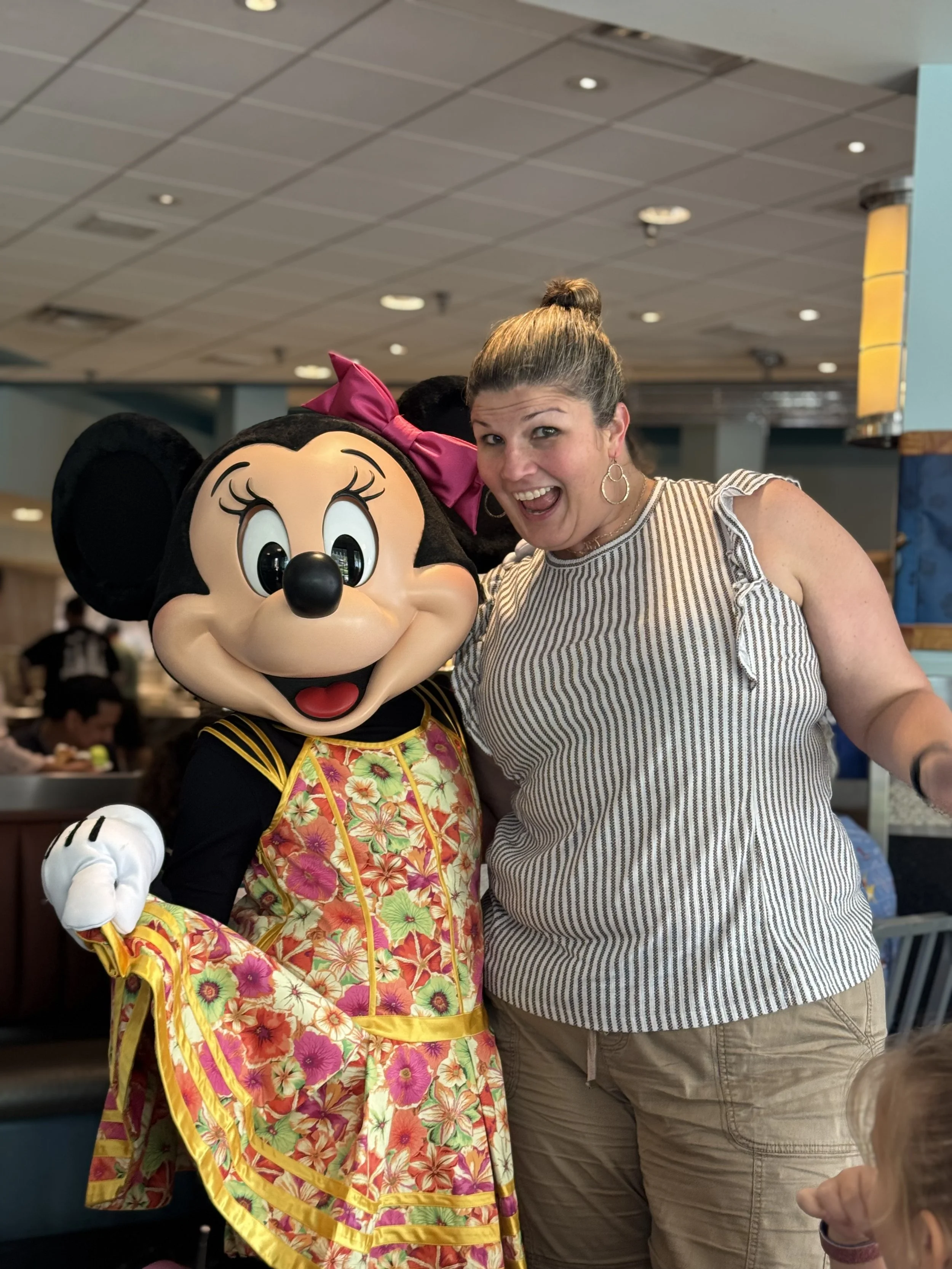 Minnie is ready for summer!