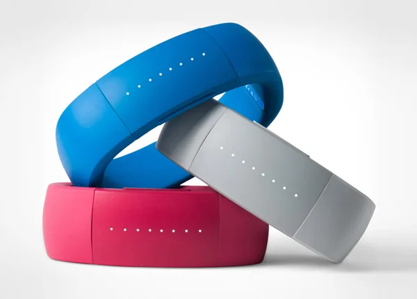lark-life-smart-wristband3.jpg