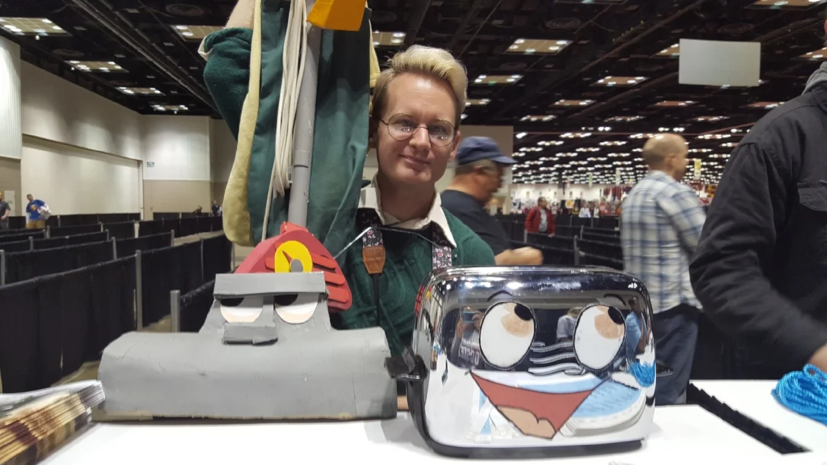 Man dressed as Rob with Toaster and Kirby from The Brave Little Toaster
