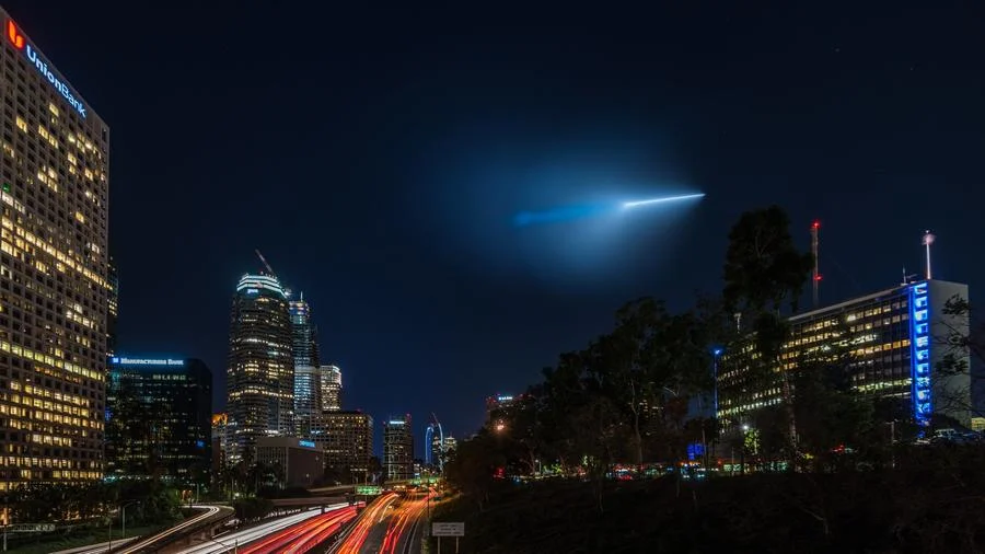 A mysterious plasmic projectile careens across the skies over DTLA. Photo Credit: Preston Newman. IG @newman_photos