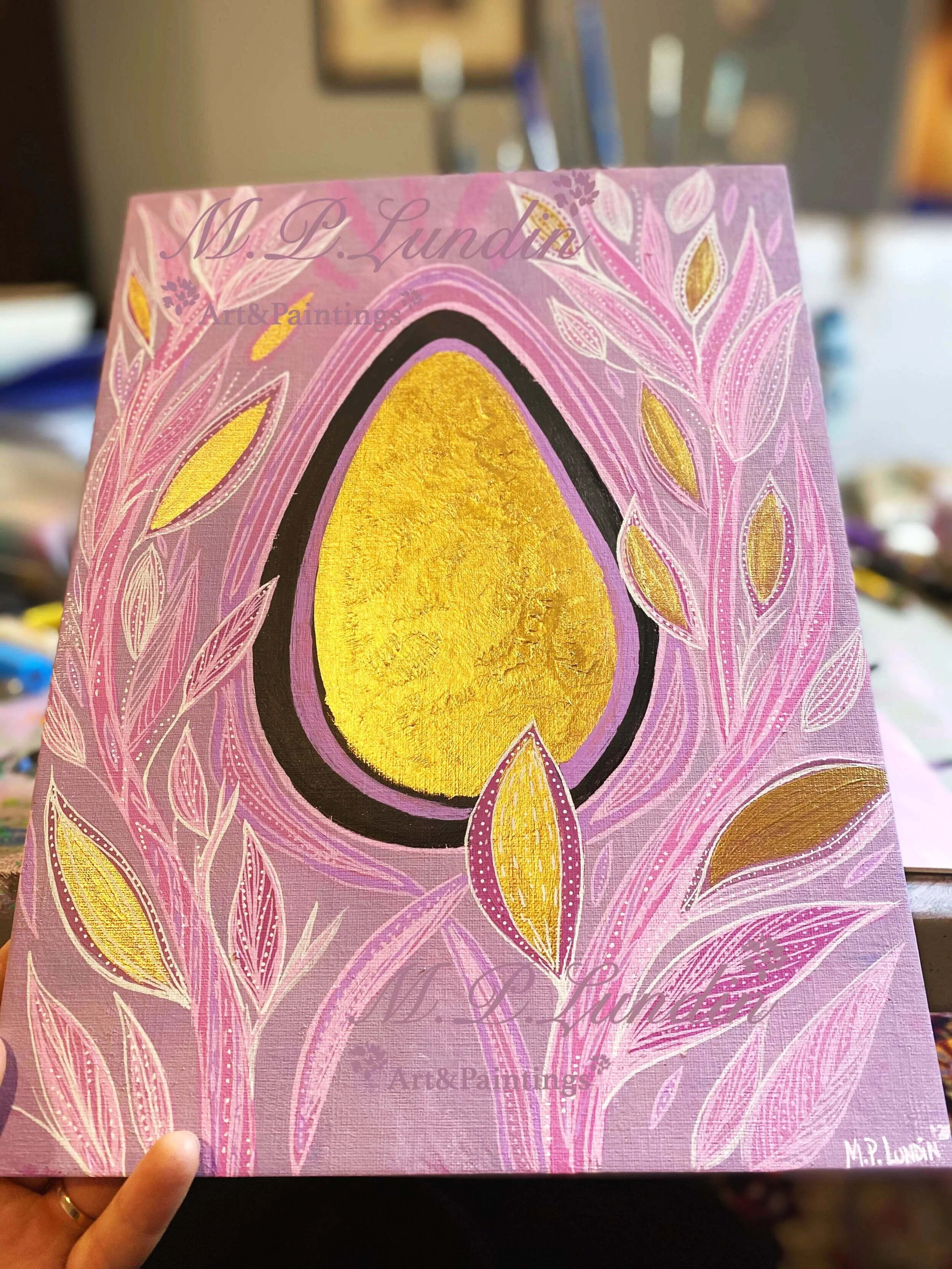 Golden Egg 