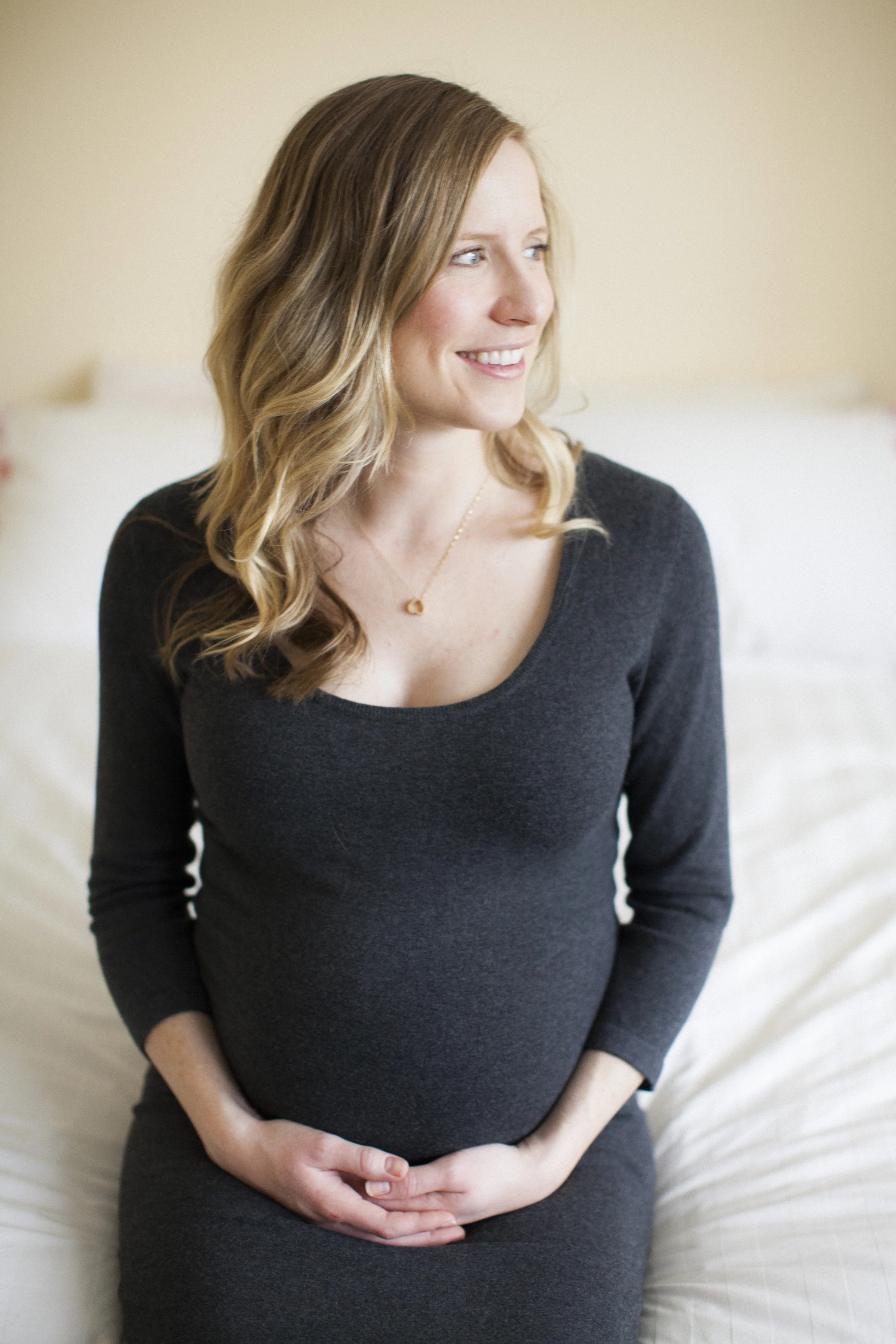 edmonton maternity photographer18.jpg