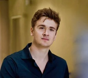 Julien C. Senécal Undergraduate Visiting Student BASc, Biomedical Systems Engineering, University of Toronto ‘20