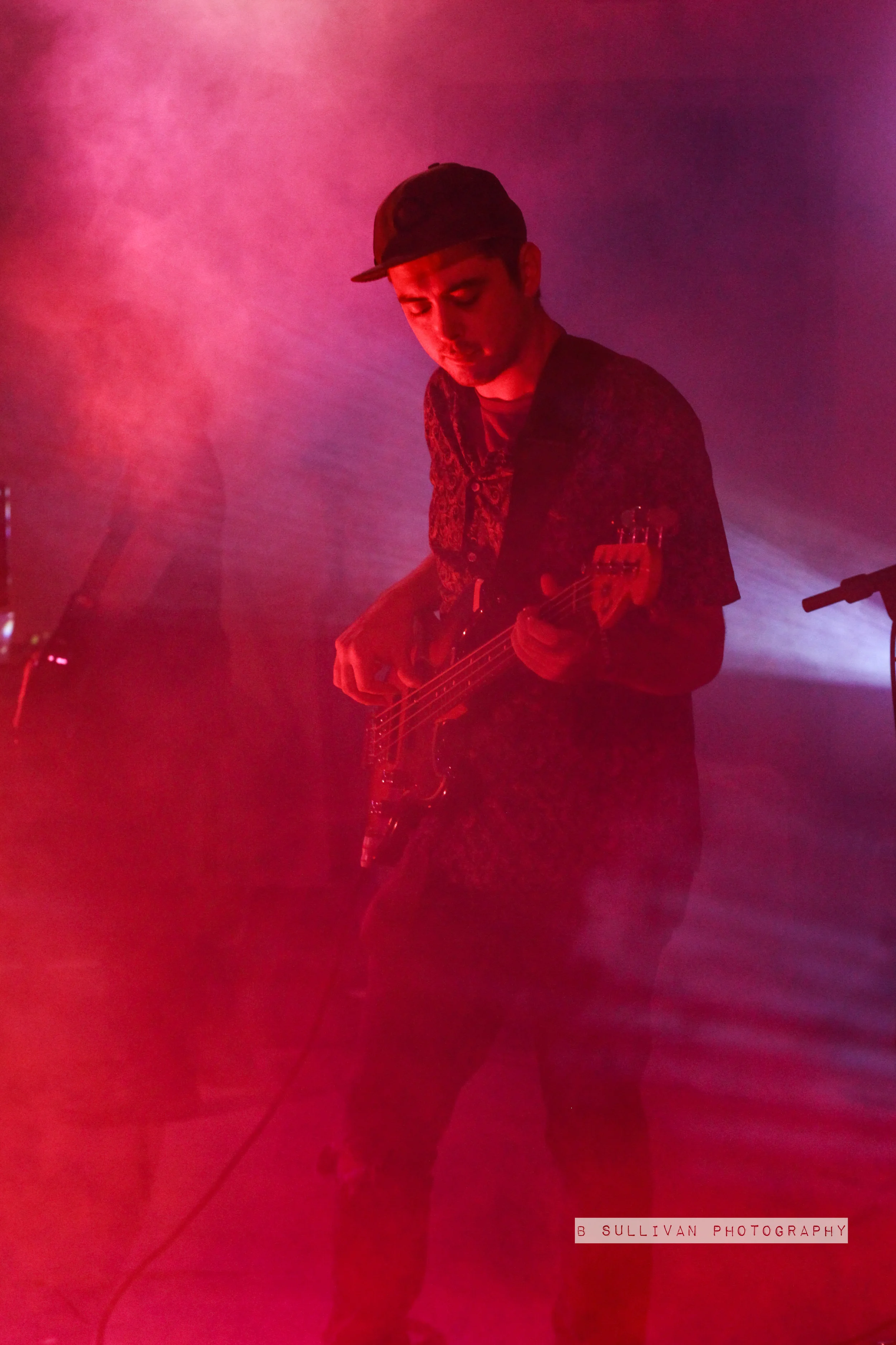 Jamming-in-the-smoke-(websave-tagged).jpg