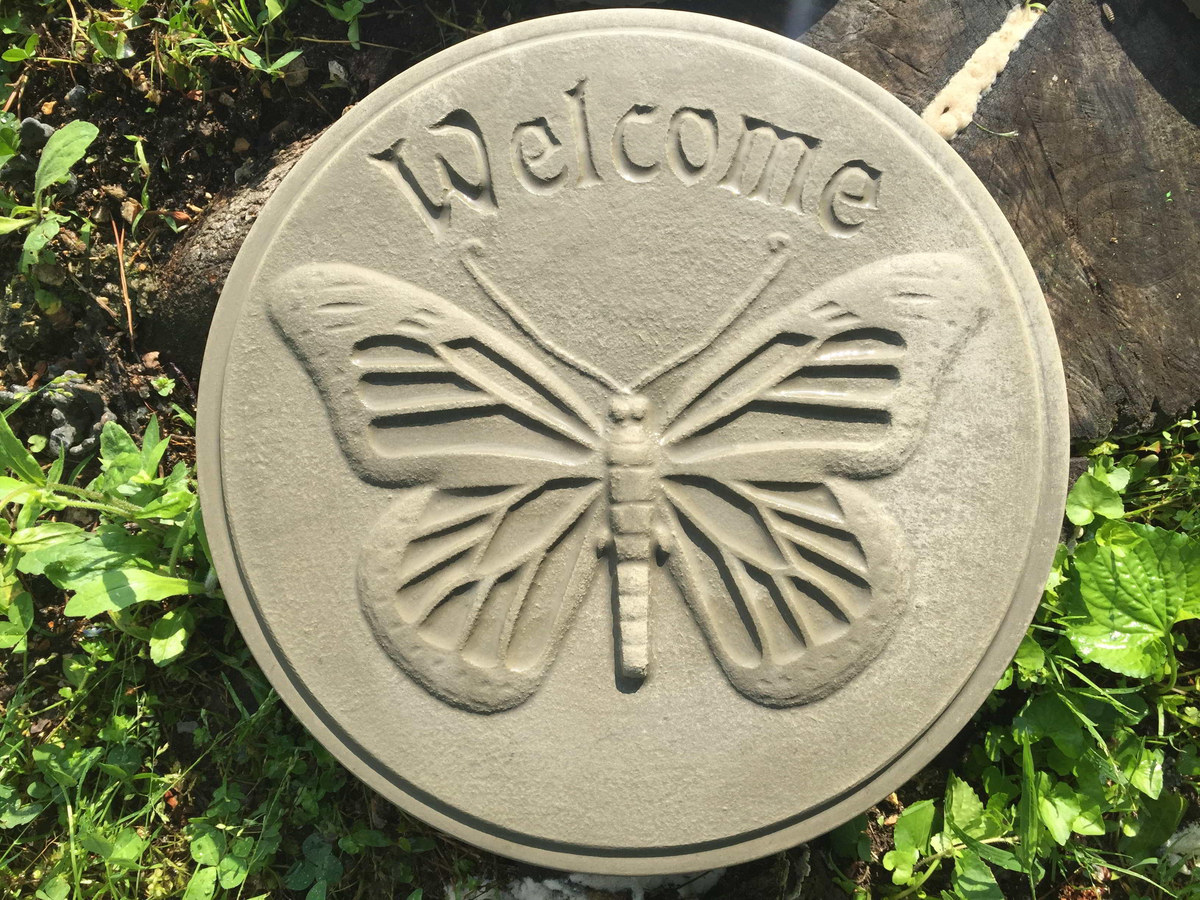 Plastic butterfly stepping stone concrete plaster mold 12" x 11" x 1.25" thick 