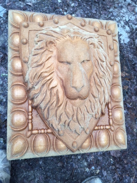Medieval lion plaque stepping stone plastic mold Right 11" x 10" x 3/4" 