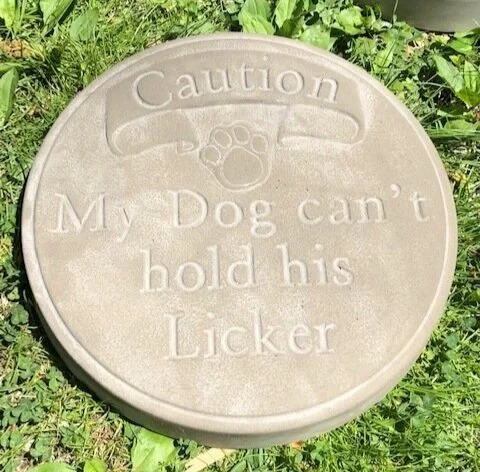 funny dog stepping stone mold with paw print