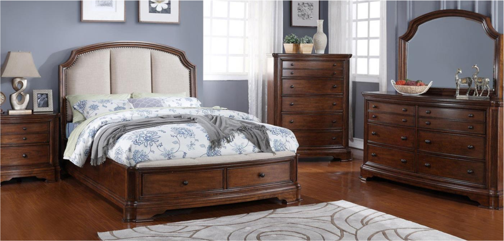 chateaux Bedroom.png