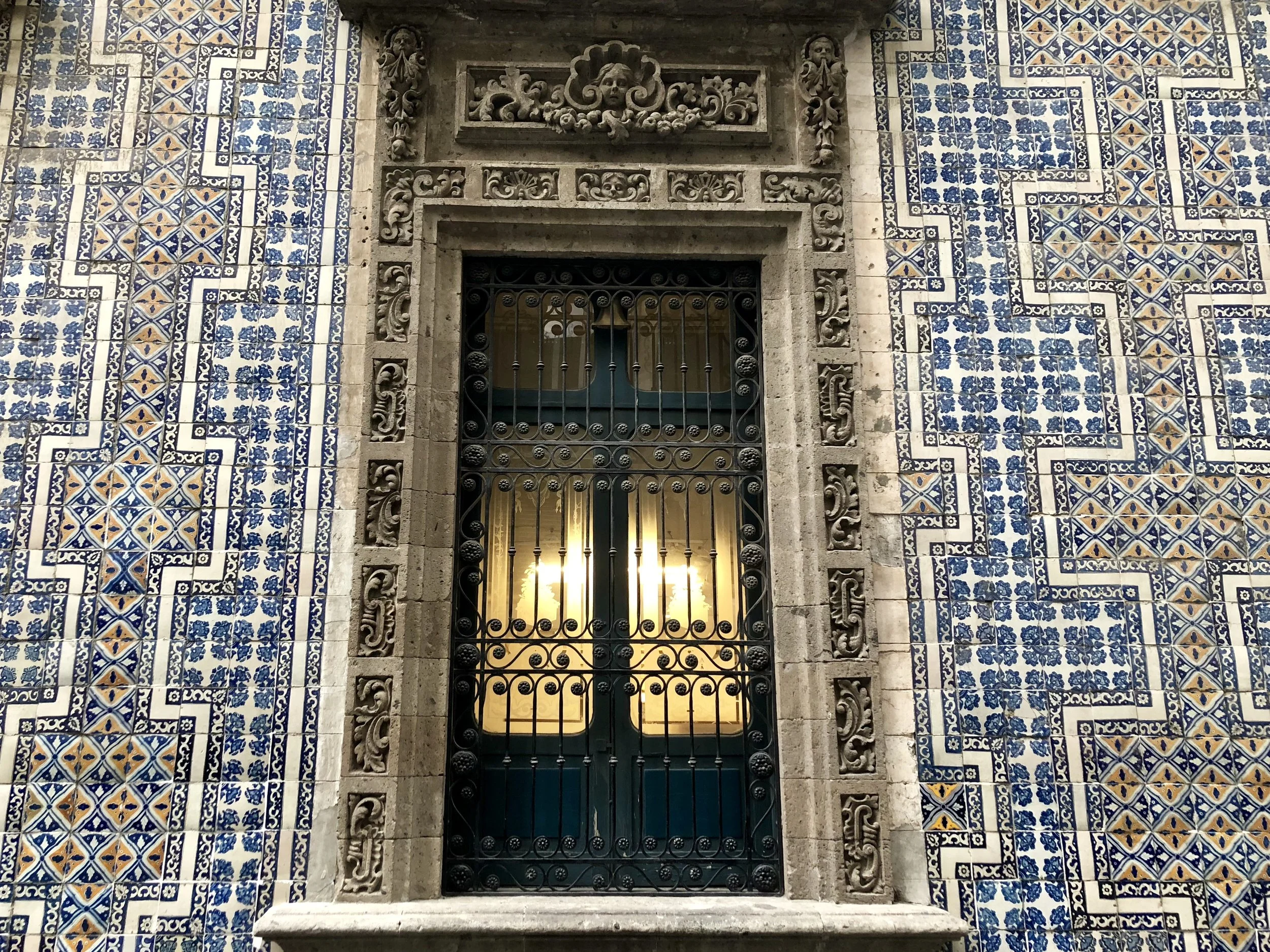 Casa de los Azulejos