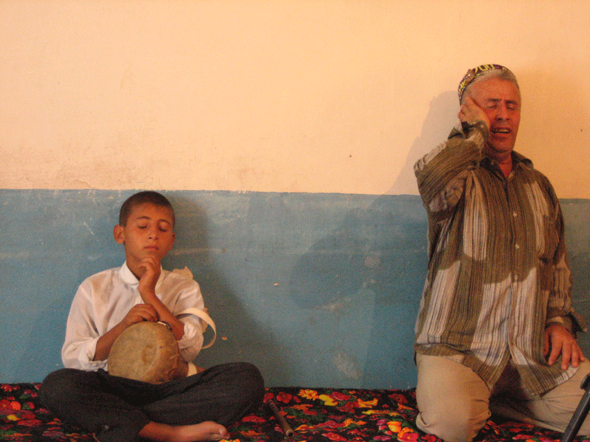 Falak singer and son