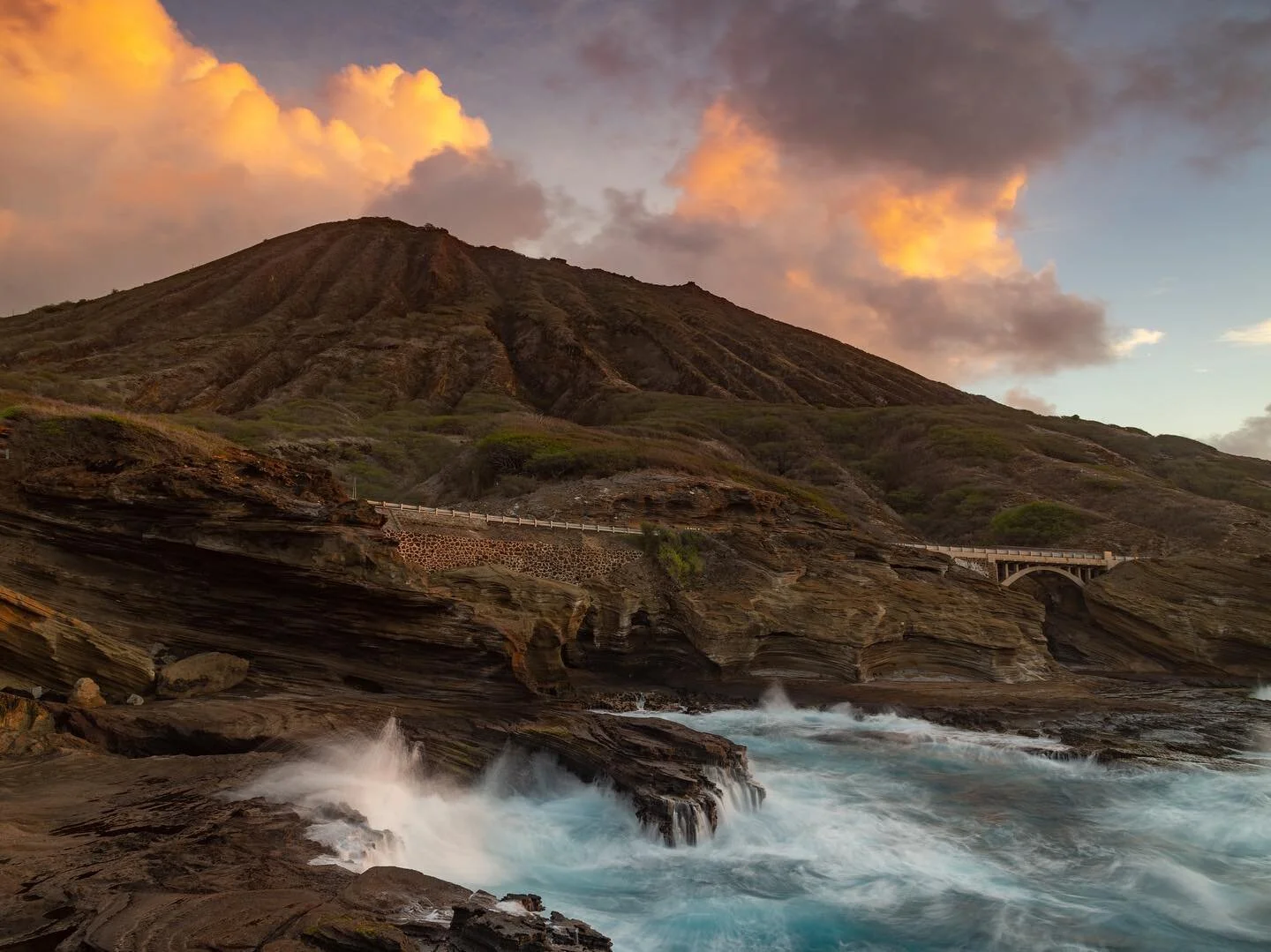 Happy Aloha Friday, dear friends! Wishing you health, safety and happiness where ever you may be. #yourshotphotographer #createexplore #marvelshots #beautifuldestinations #awesomeearth #discoverearth #natgeotravel #globalcapture #ig_color @bbcearth #