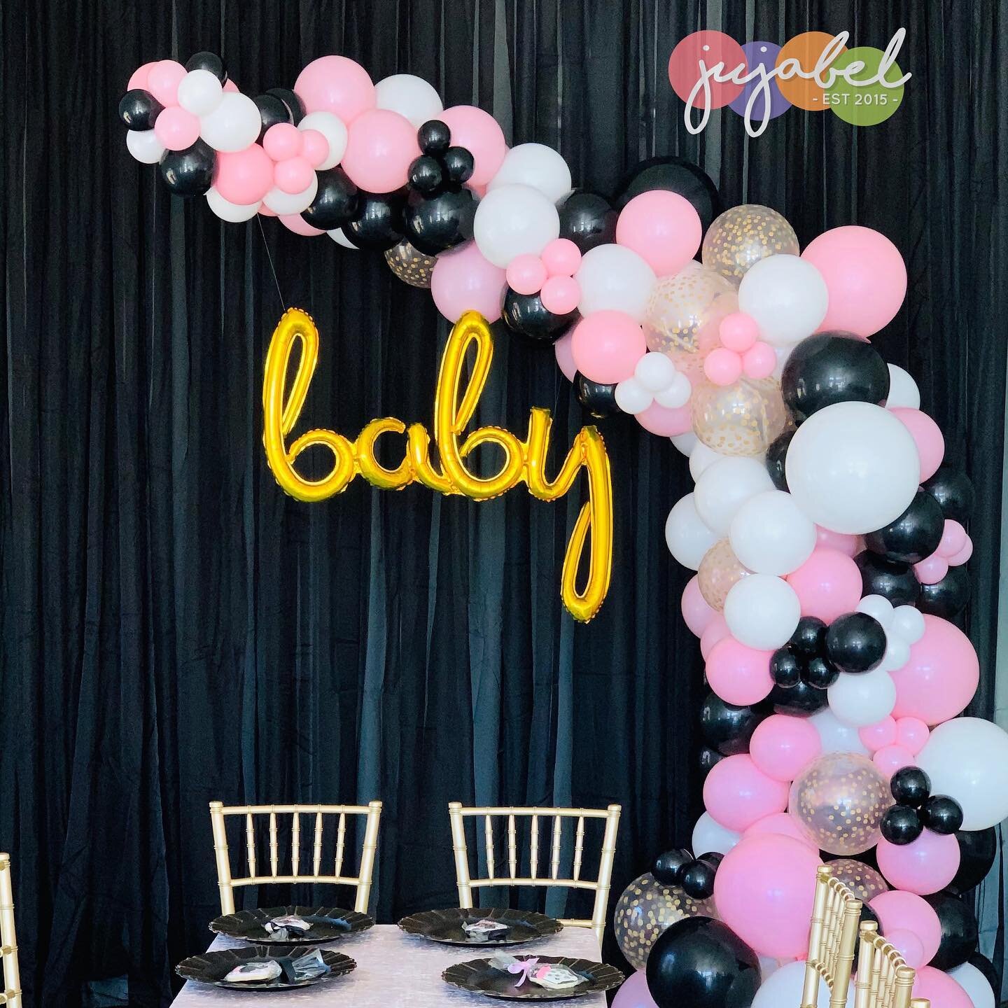 Baby Shower Bliss 😍 

#itsagirl #balloons #babyshower #balloonarch #balloondecor #raleighballoons #ncevents #durhamballoons #events #jujabel