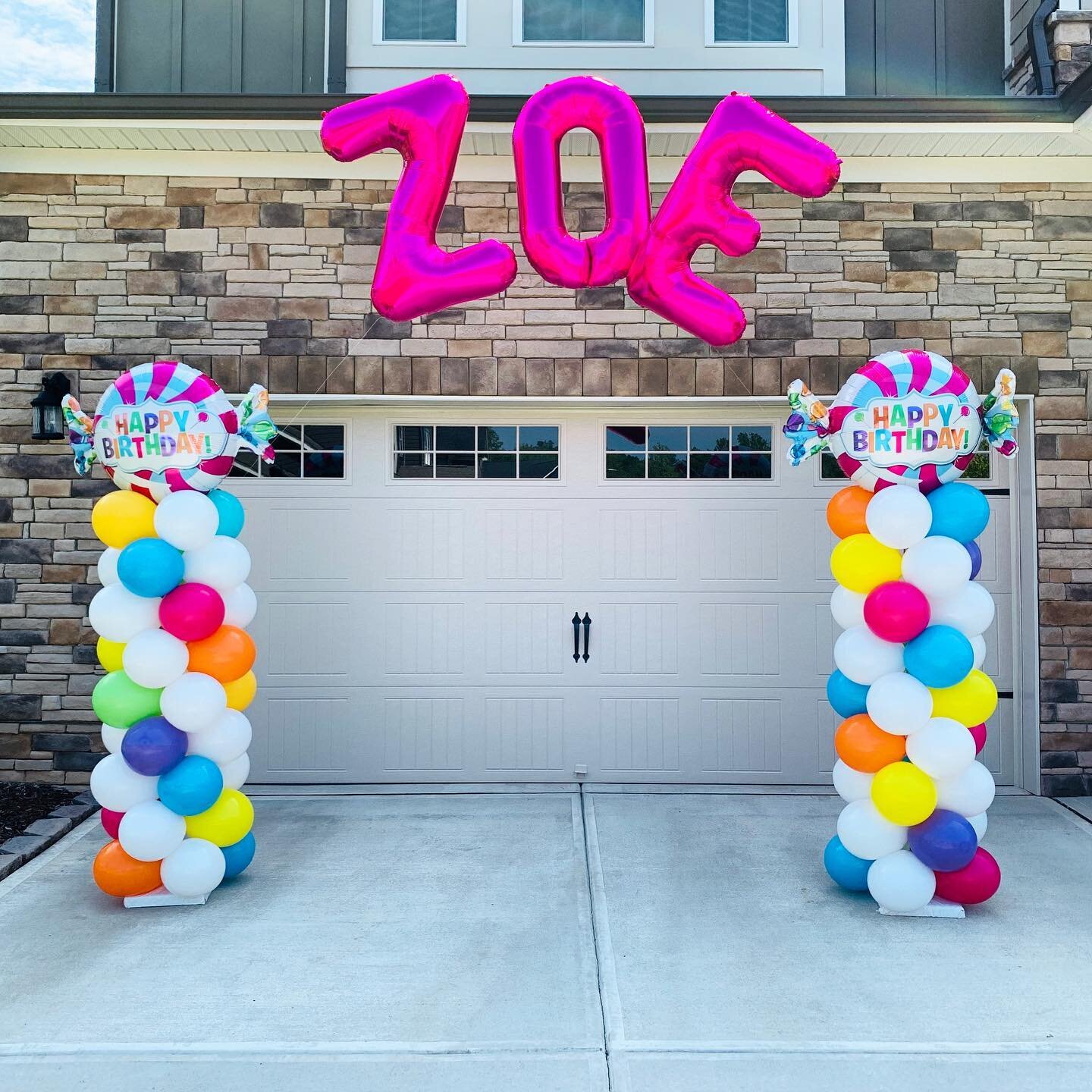 Candy Land Birthday Party we did a couple weeks ago

#candyland #birthday #party #balloons #balloondecor #ballooncolumns #namearch #durham #durhamnc #carync #raleighnc #ncevents #jujabel #raleighballoons #raleighballoondelivery