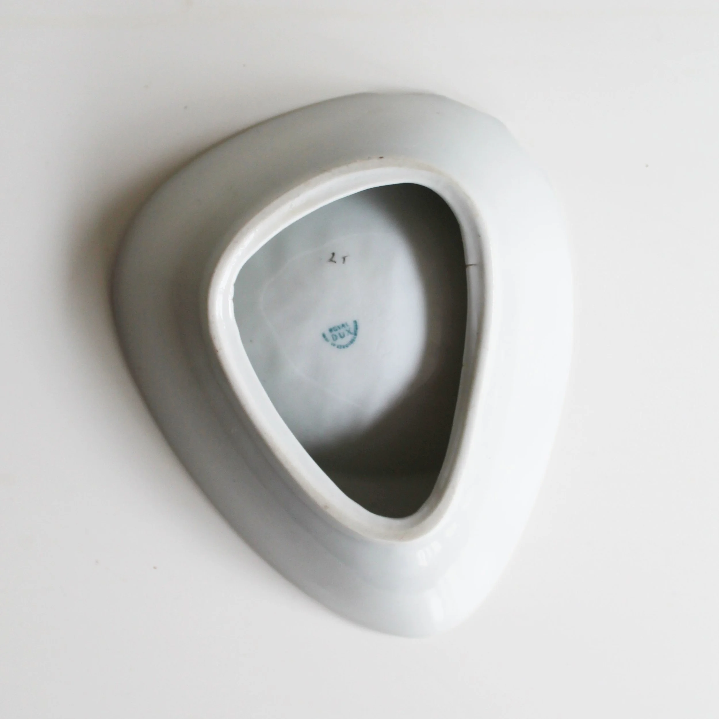 Styled interior shot featuring Ježek’s organic ceramic ashtray as décor.jpg