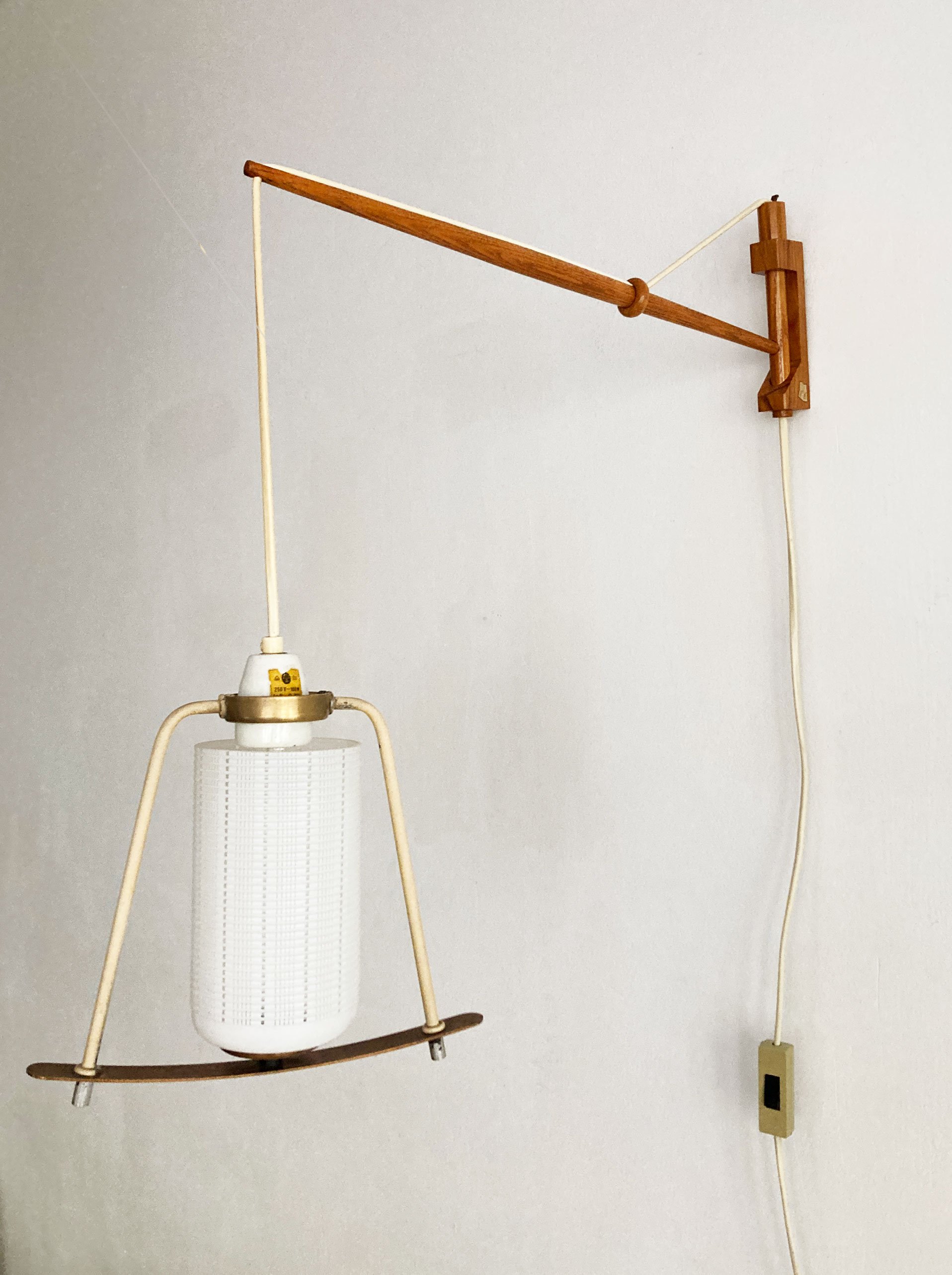 Czech-modernist-wall-sconce-1960s-with-wooden-base-and-steel-frame.jpg
