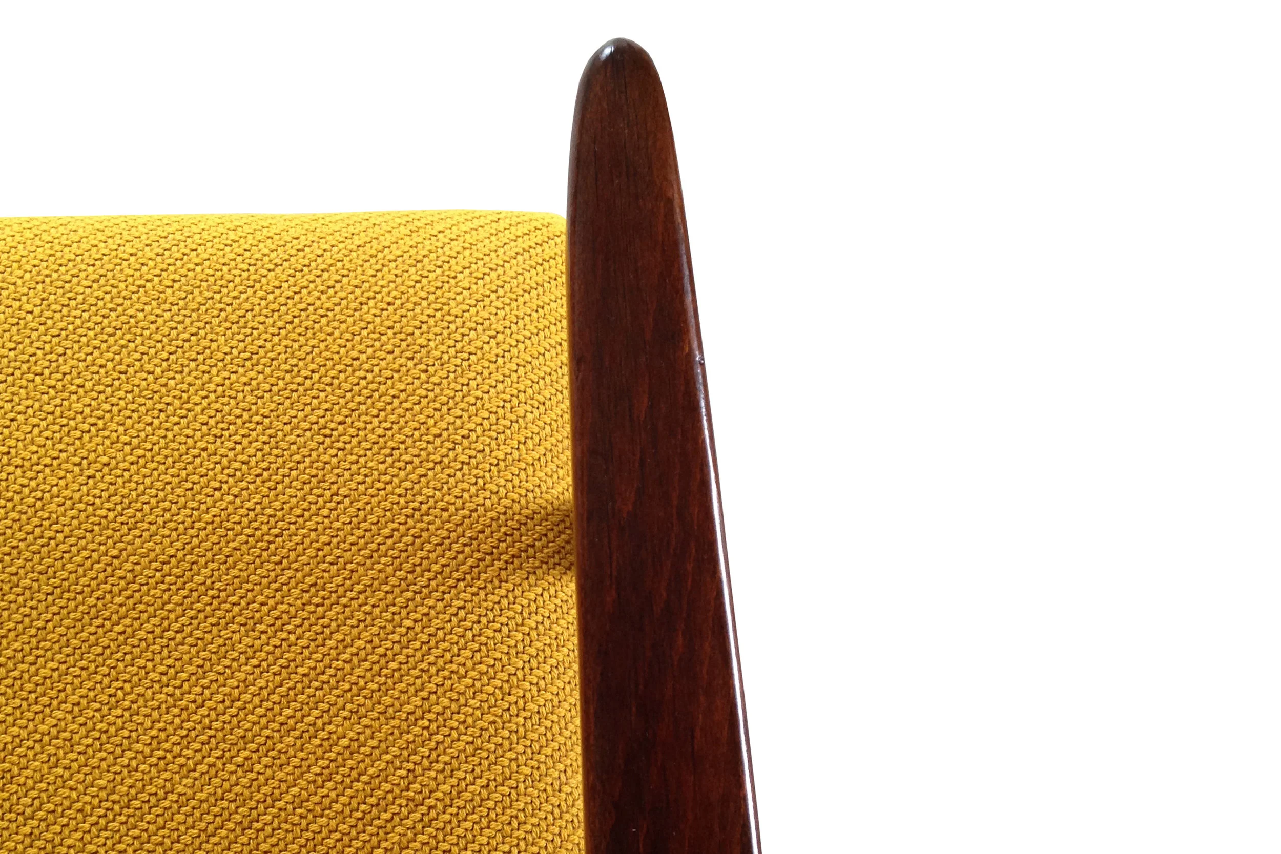 yellow8.jpg