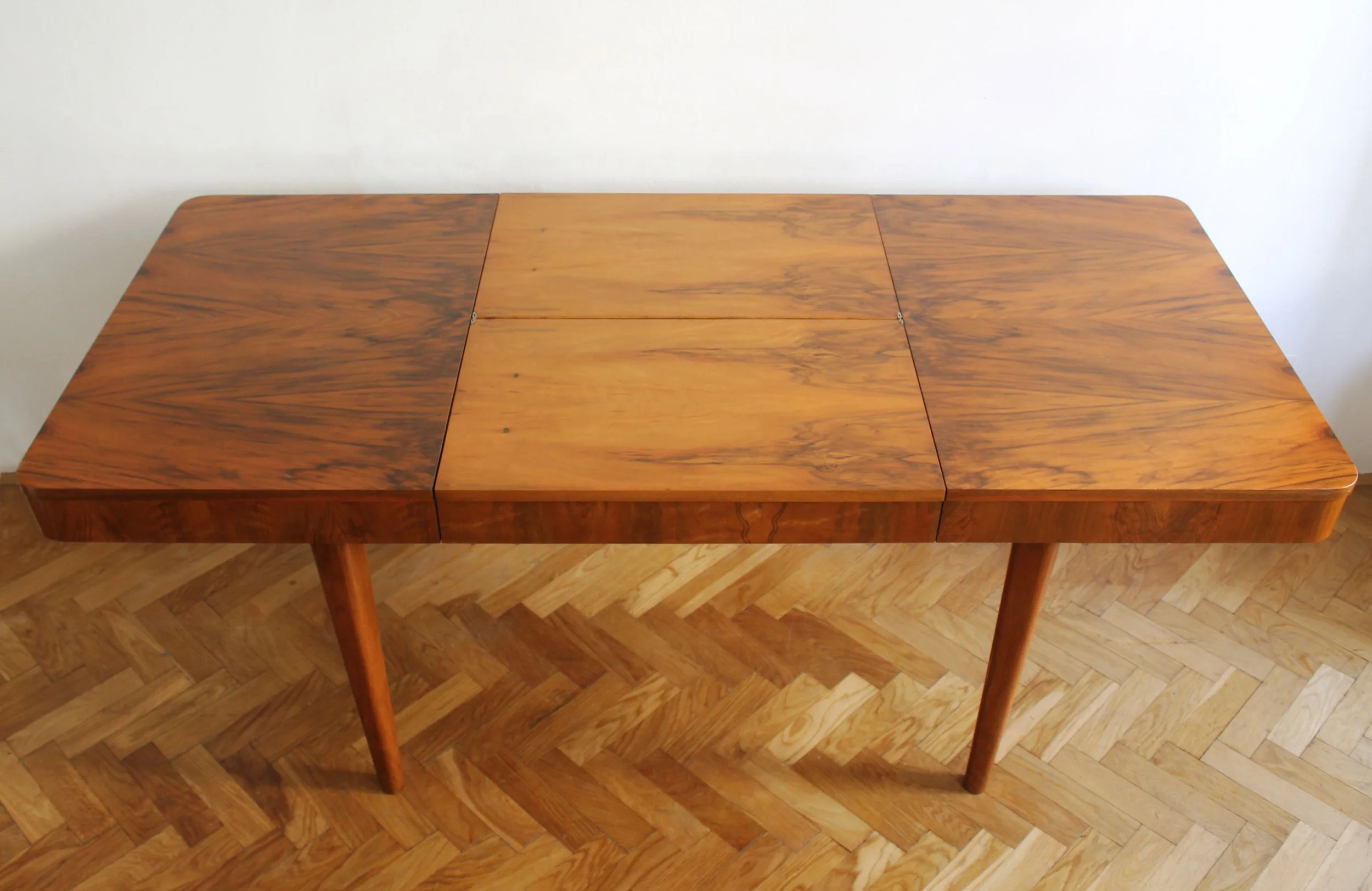 1950's Extendable dining table by Jindrich Halabala for UP Brno (Copy)