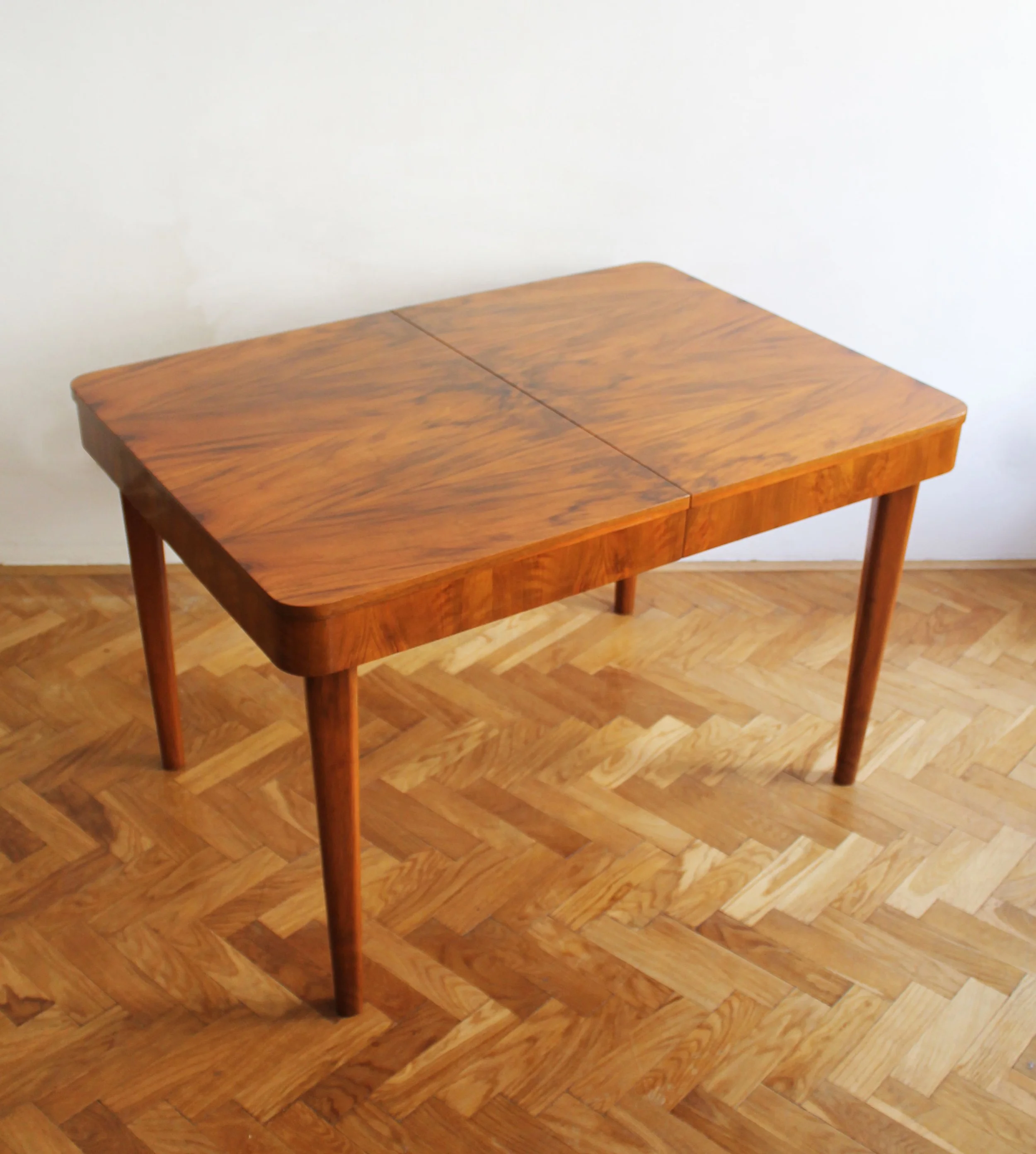 1950's Extendable dining table by Jindrich Halabala for UP Brno (Copy)