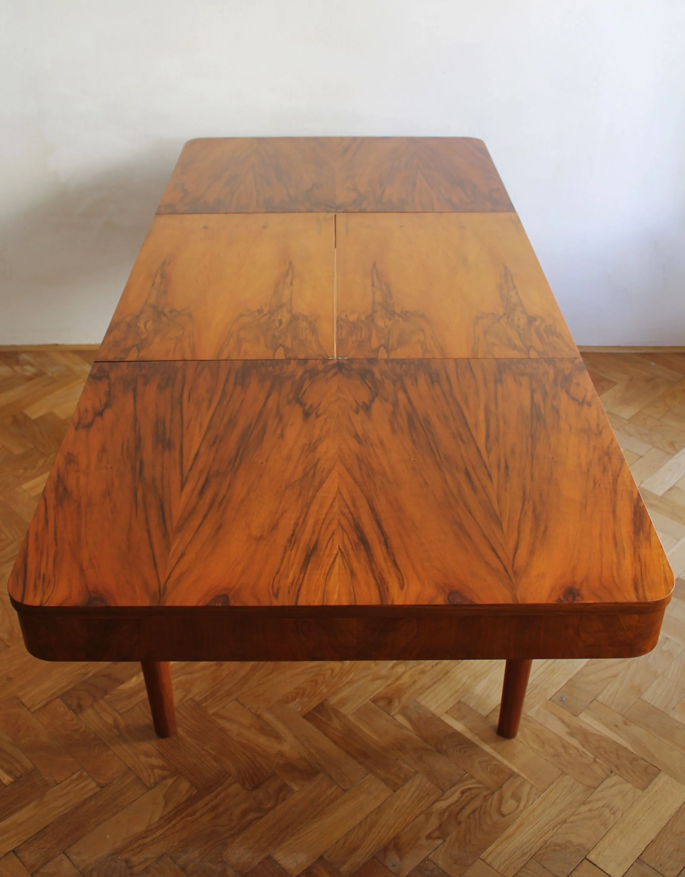 1950's Extendable dining table by Jindrich Halabala for UP Brno (Copy)