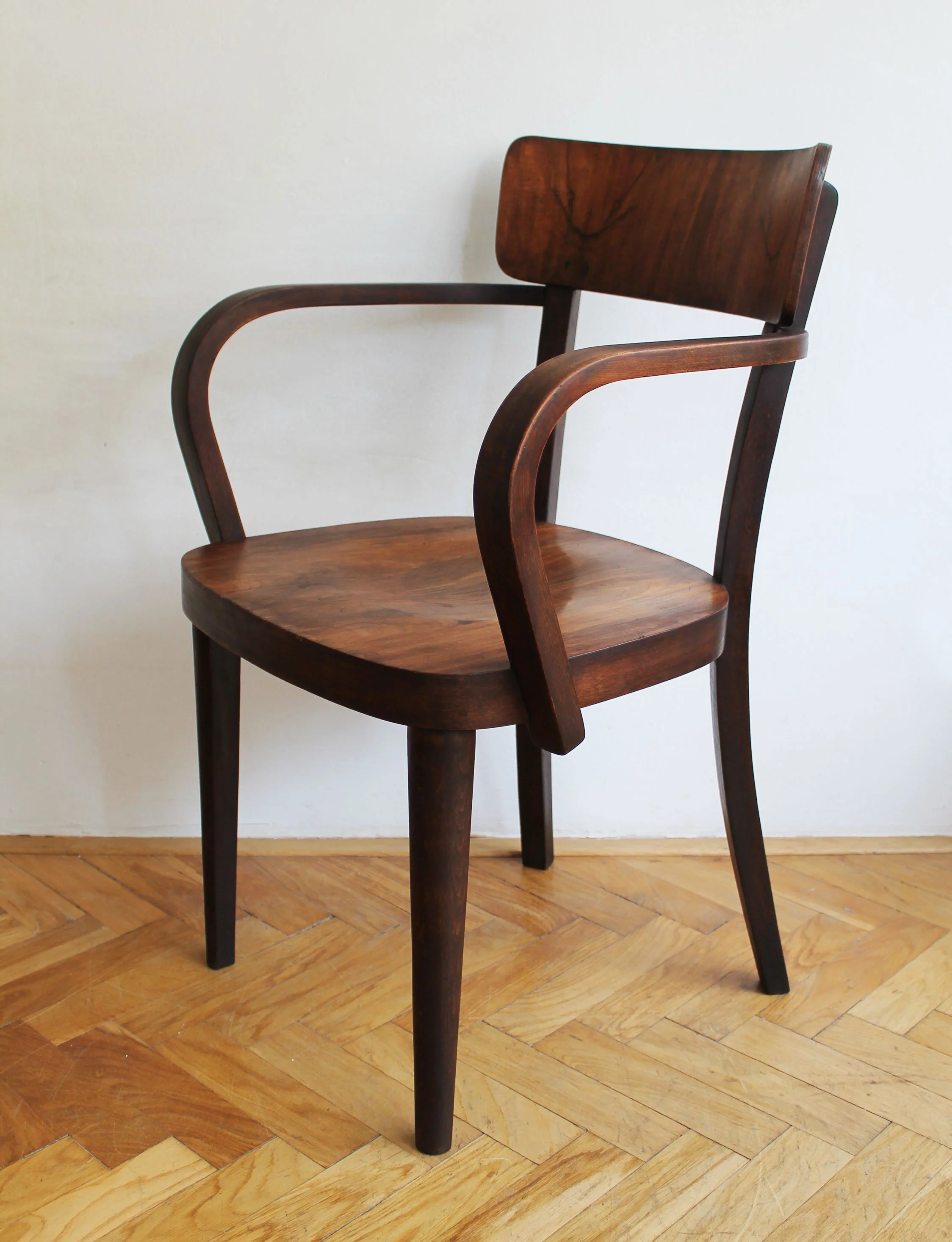 Detail of dark stained beechwood structure.jpg