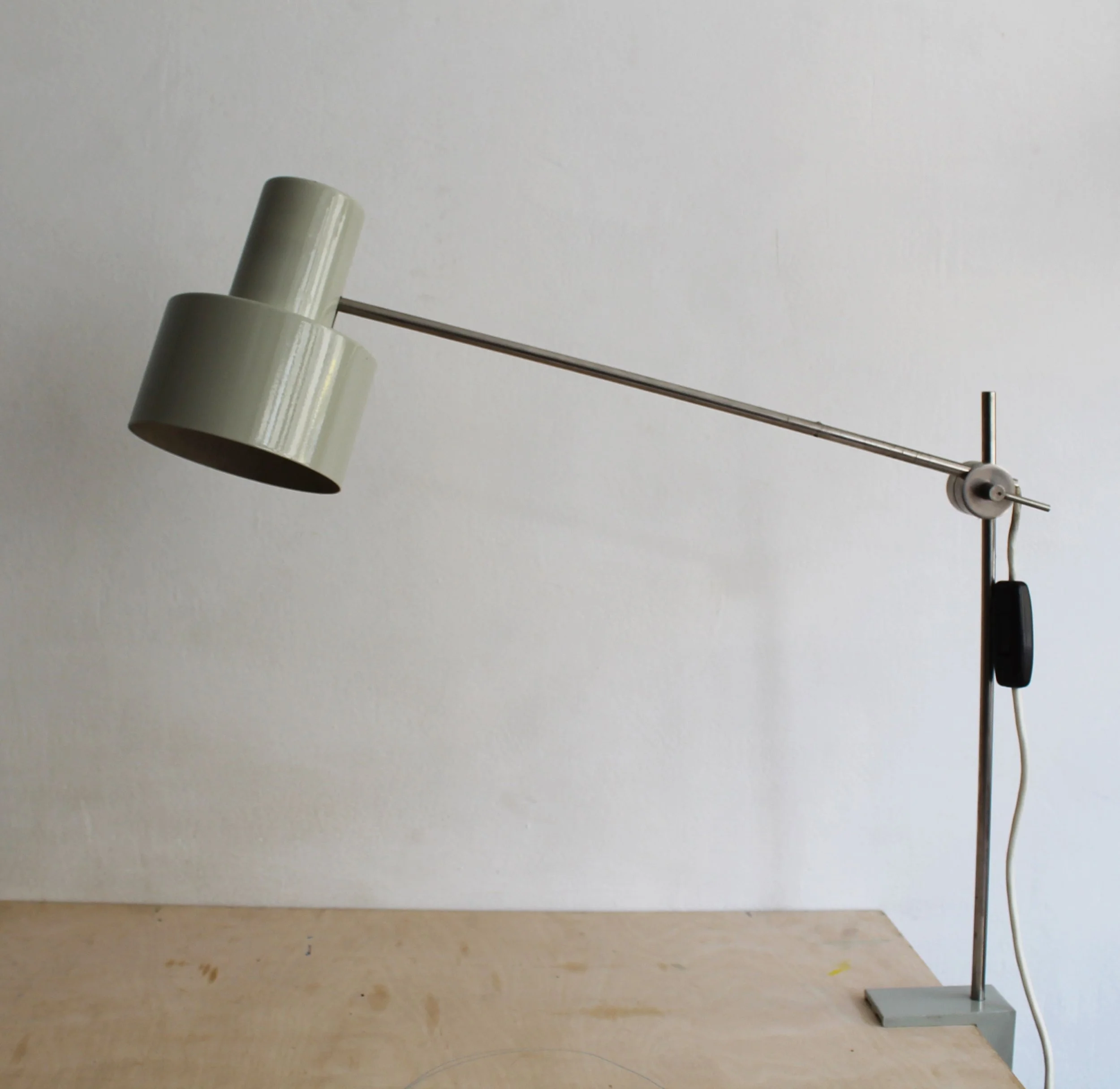 vintage working lamp for desk or wall.jpg