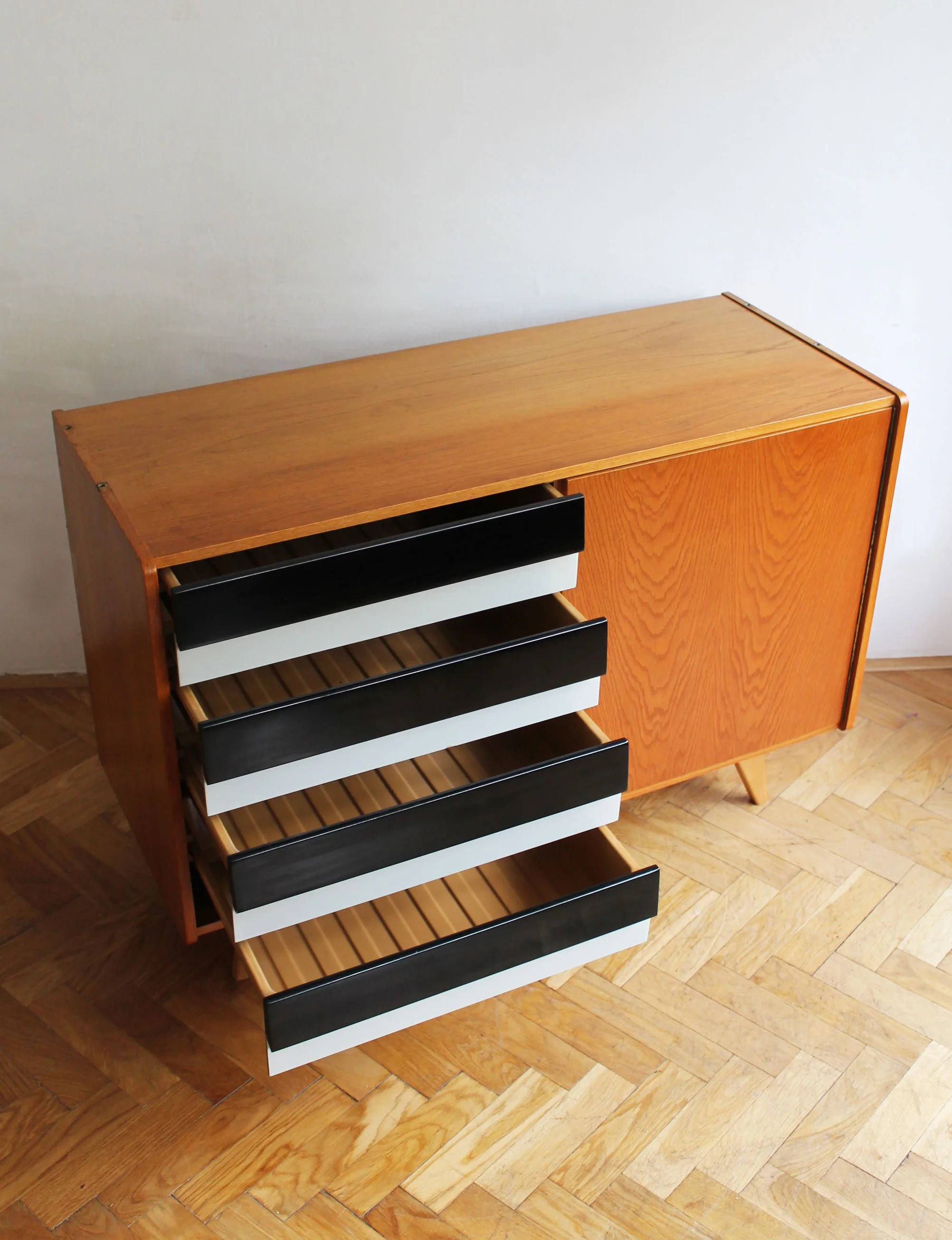 Authentic 1967 U-458 sideboard by Jiří Jiroutek from former Czechoslovakia.jpg