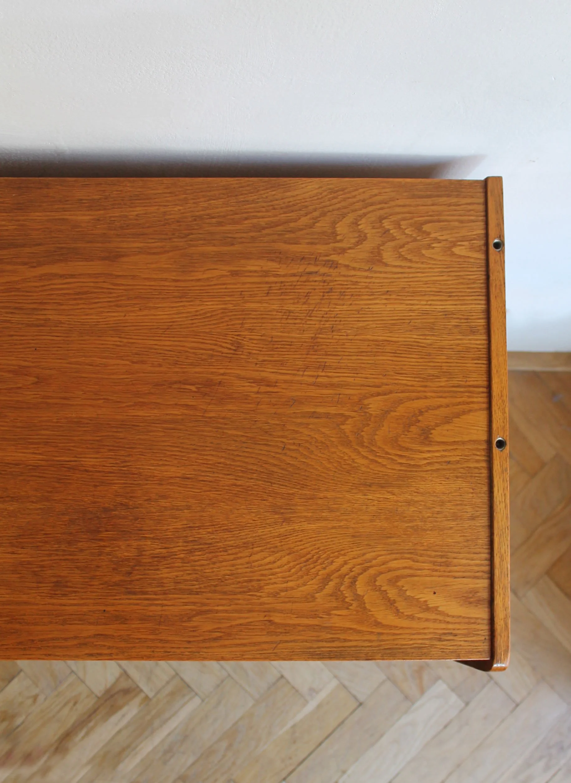 Sideboard by Jiri Jiroutek, produced in 1960s_detail_of_the_wood.jpg