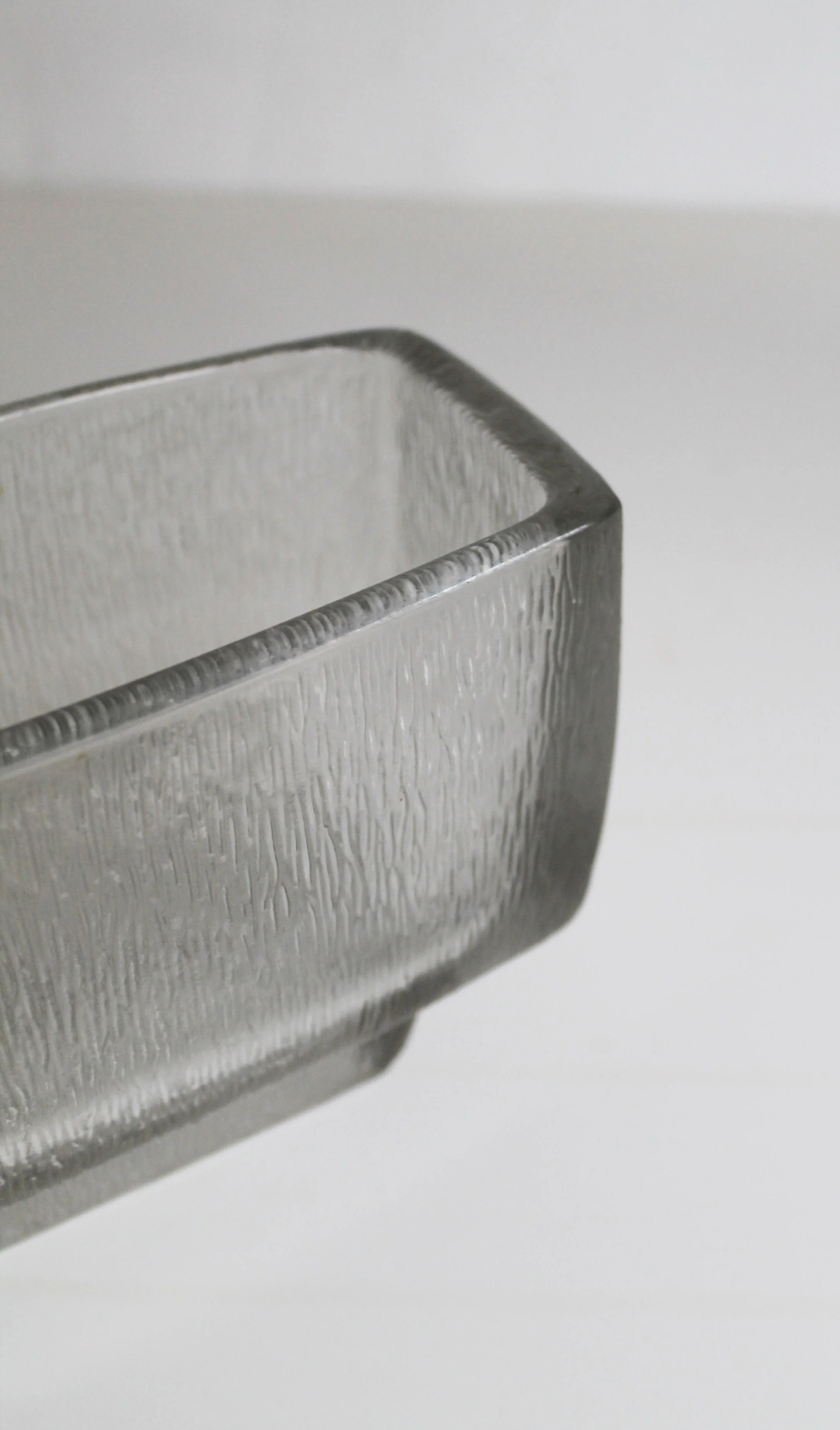 Award-winning glass planter designed in 1962 by František Vízner.jpg