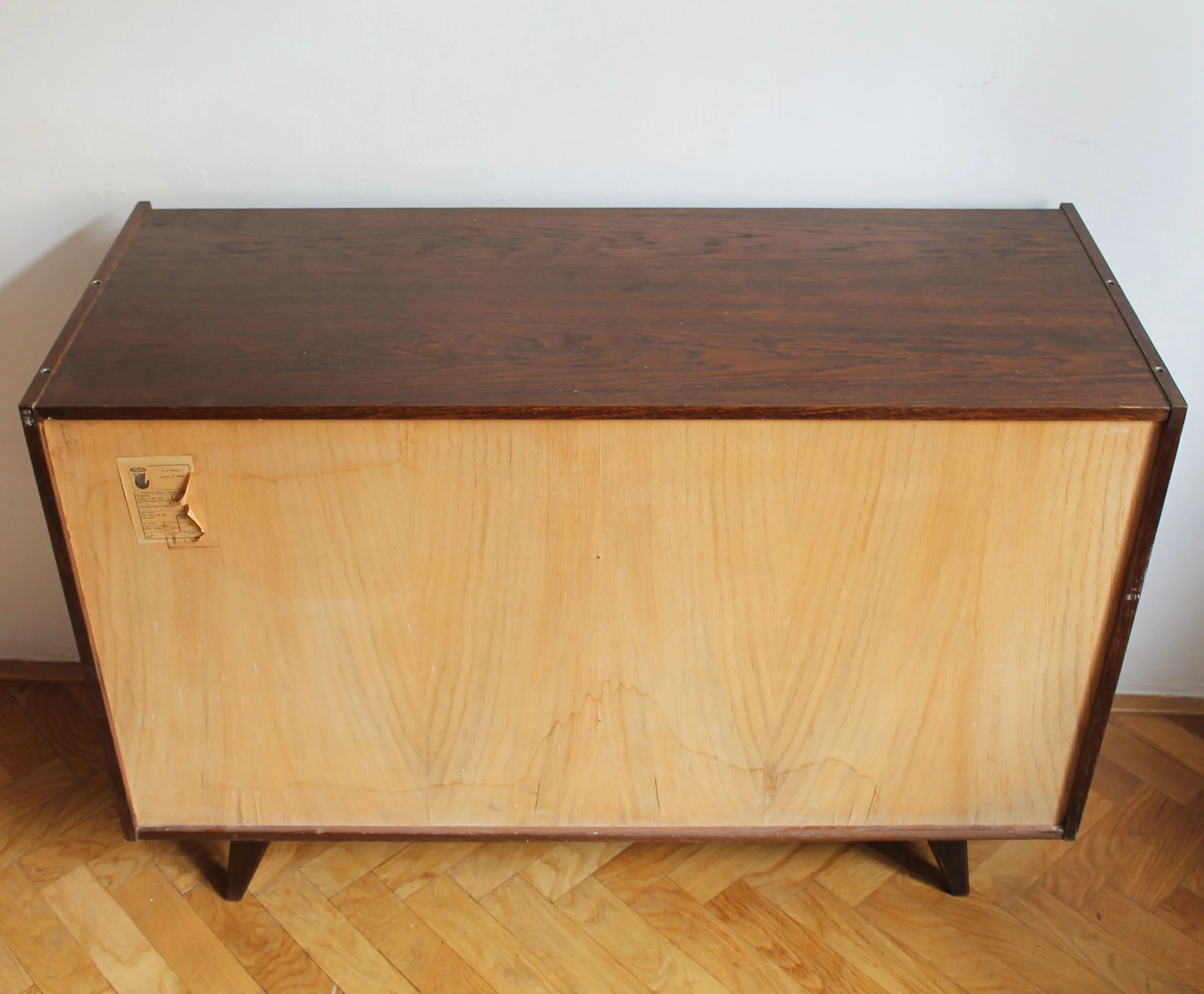 Complete back view of U-458 sideboard designed by Jiří Jiroutek in 1972.jpg