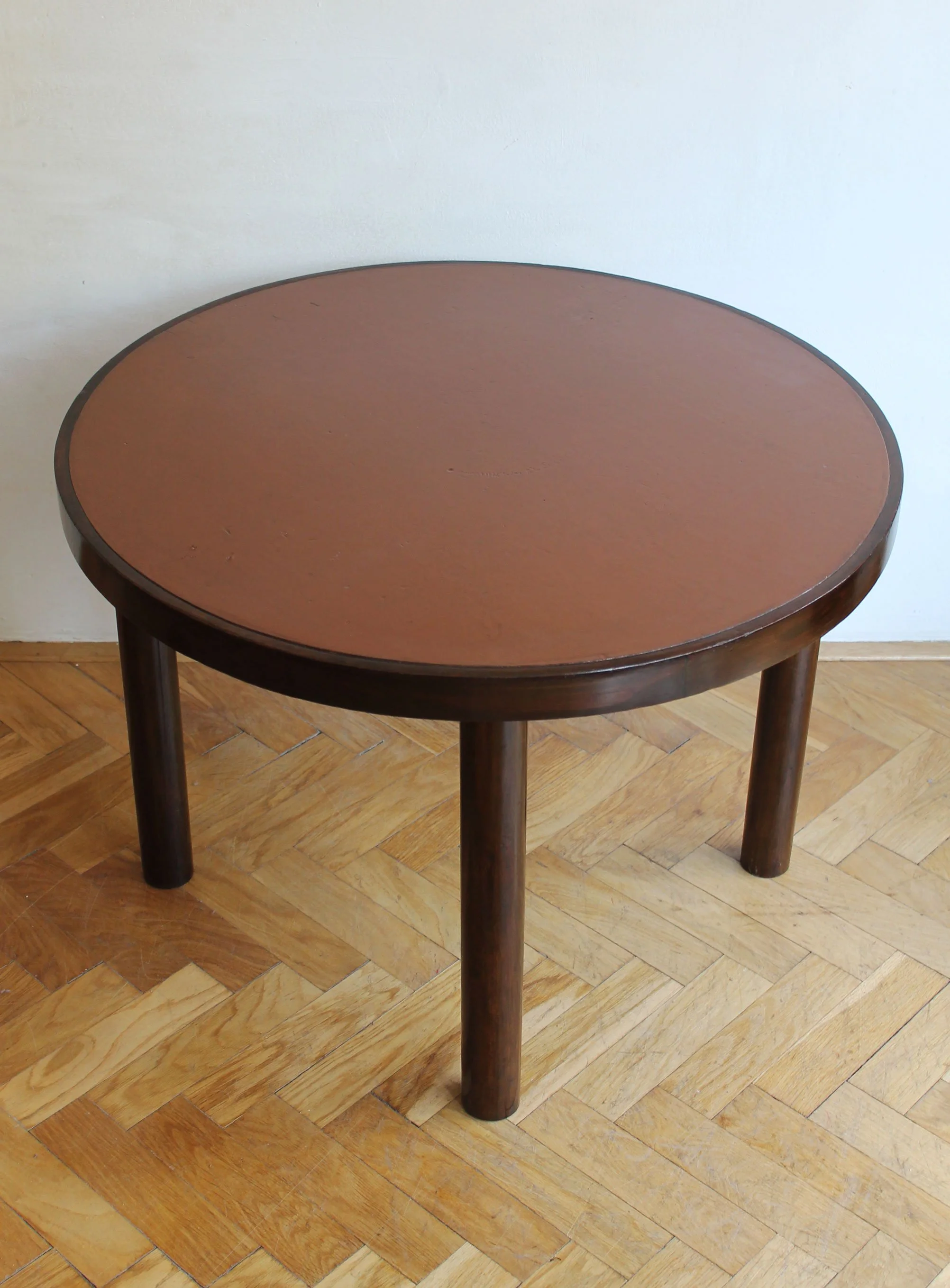 functionalist side table thonet design.jpg