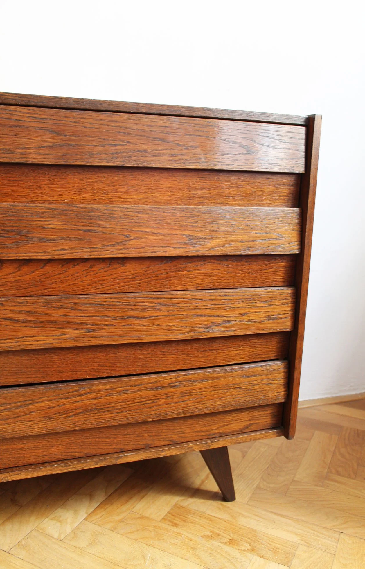 Detail of dark brown oak veneer on original Jiroutek U-458 sideboard.jpg