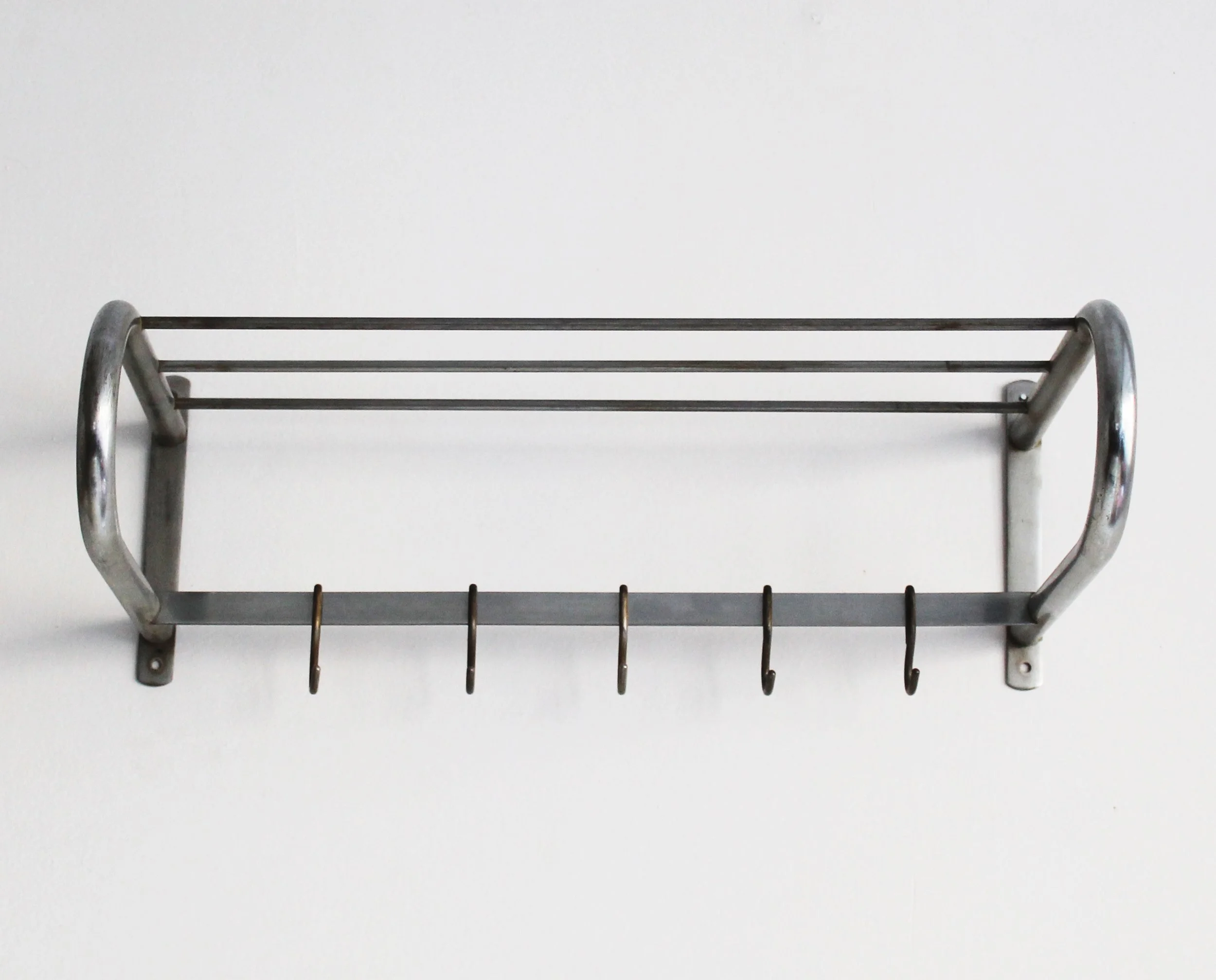 Restored chrome tubular steel coat rack with D-shaped frame and storage rods, vintage homeware.jpg