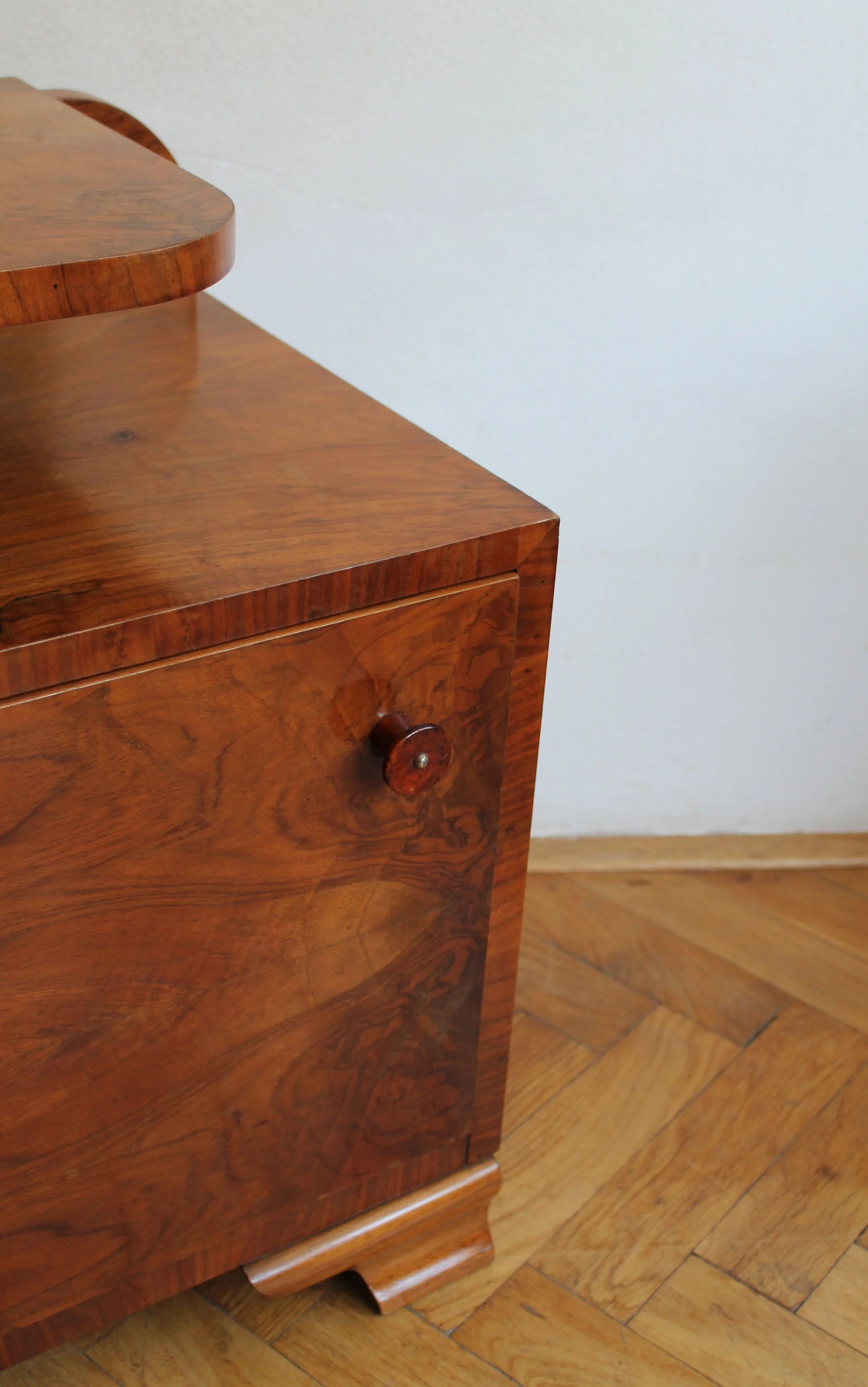 detailed wood grain Art Deco nightstand close up.jpg