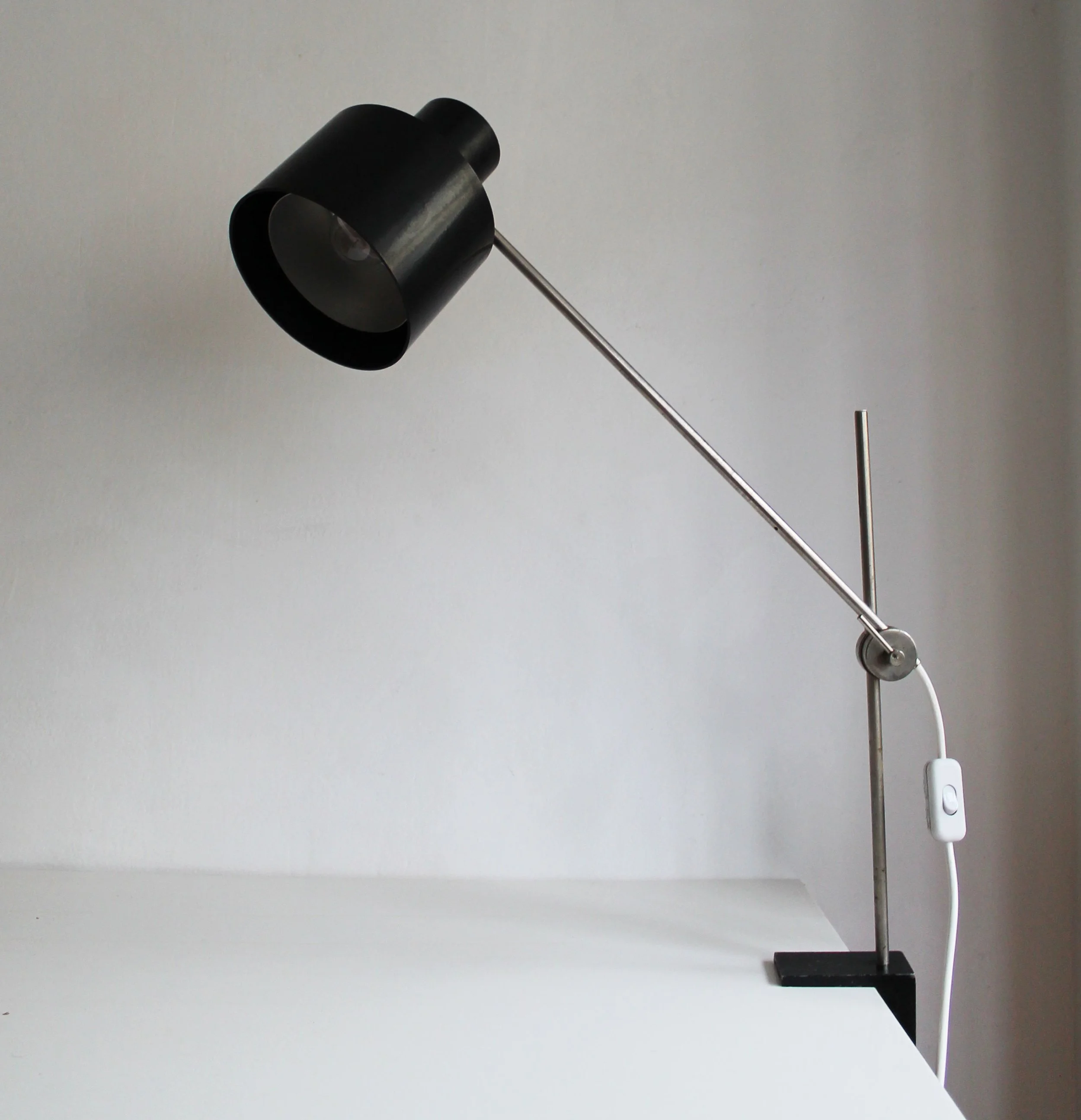 Clamp-on industrial lamp from the 1960s.jpg