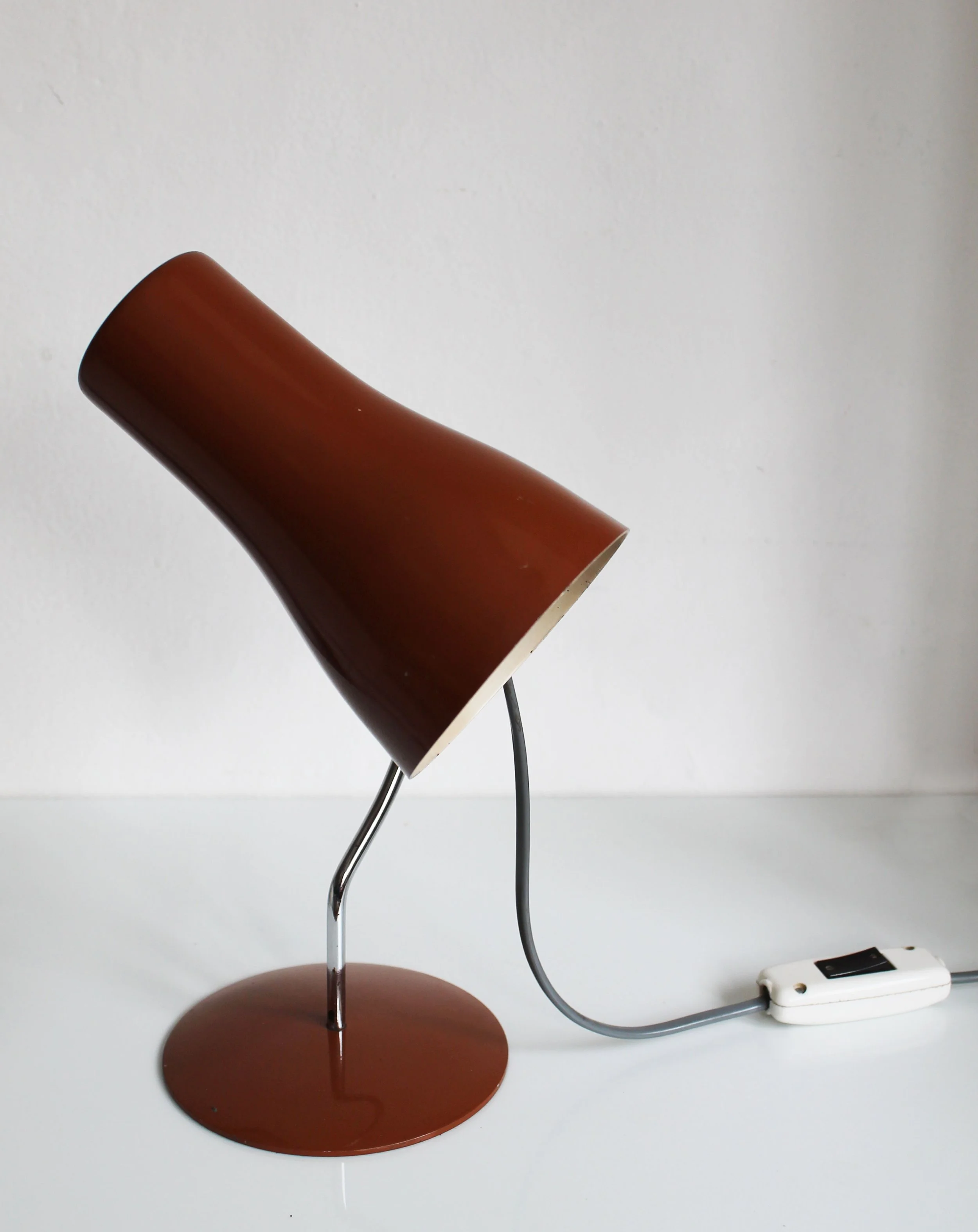 Minimalist Czech desk lamp Model 1633 Napako lighting.jpg