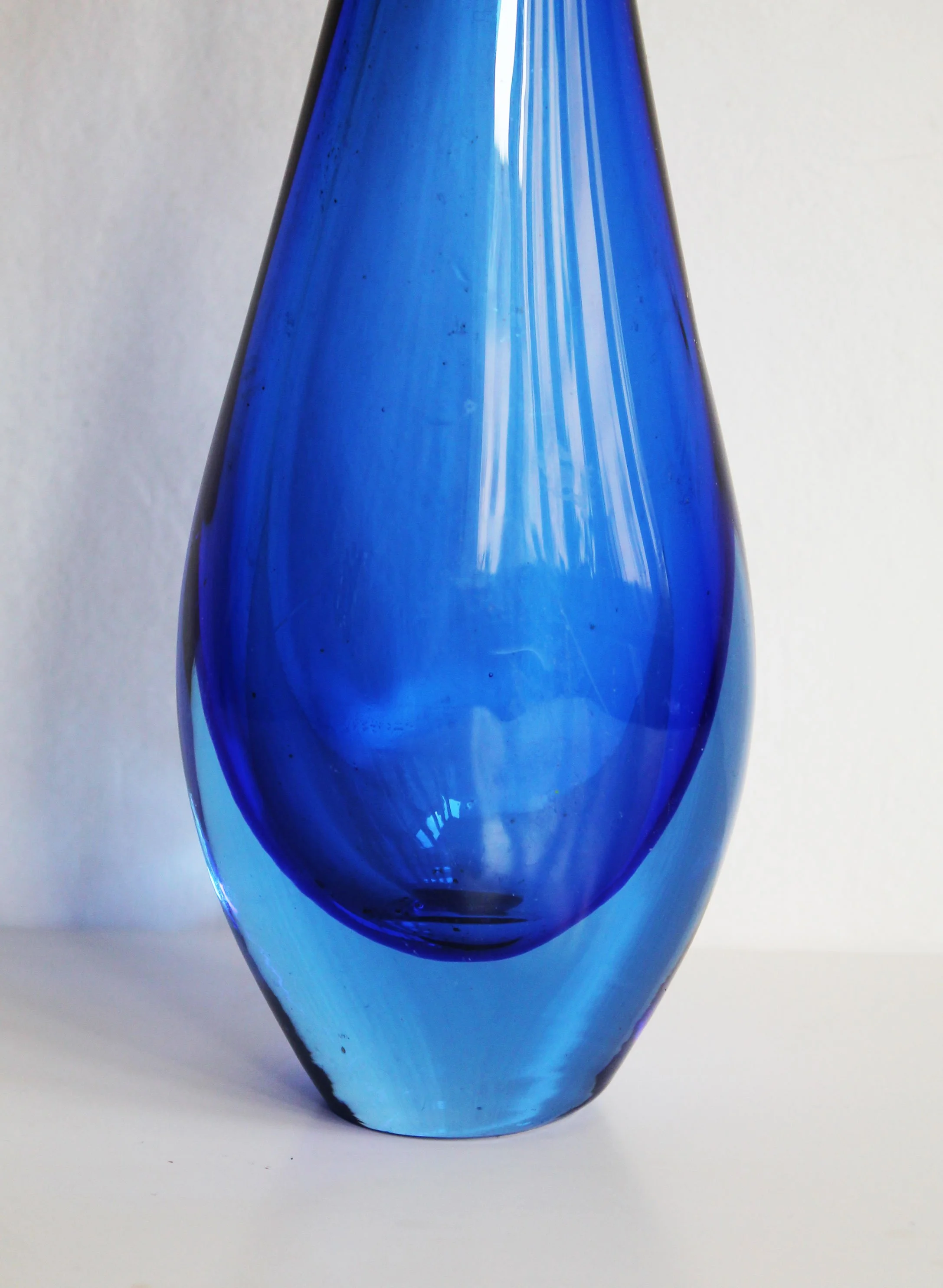 Flower vase model 6005 Czech glass design.jpg