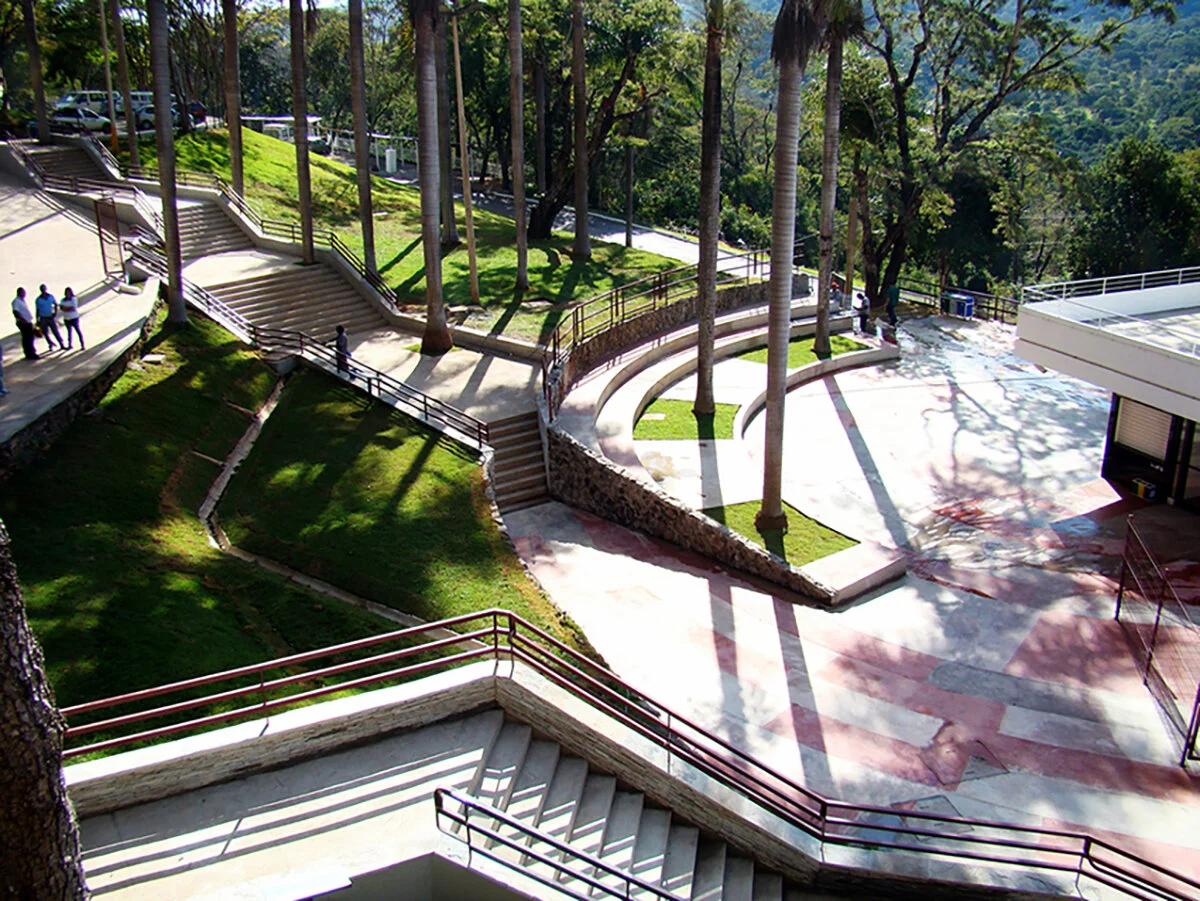 HORIZONTES ARQUITETURA PRAÇA RECEPTIVO GRUTA DE MAQUINÉ (1).JPG