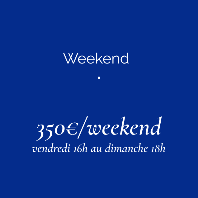 Blue background with white text advertising a weekend deal for 35 euros, from Friday 4 PM to Sunday 6 PM.