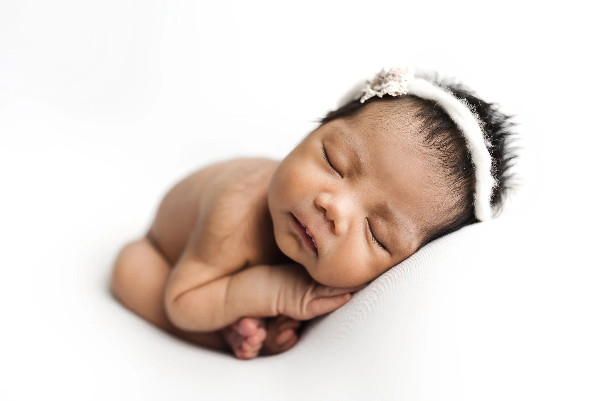 Lubbock, Texas, newborn, photography, sleeping, calm, white